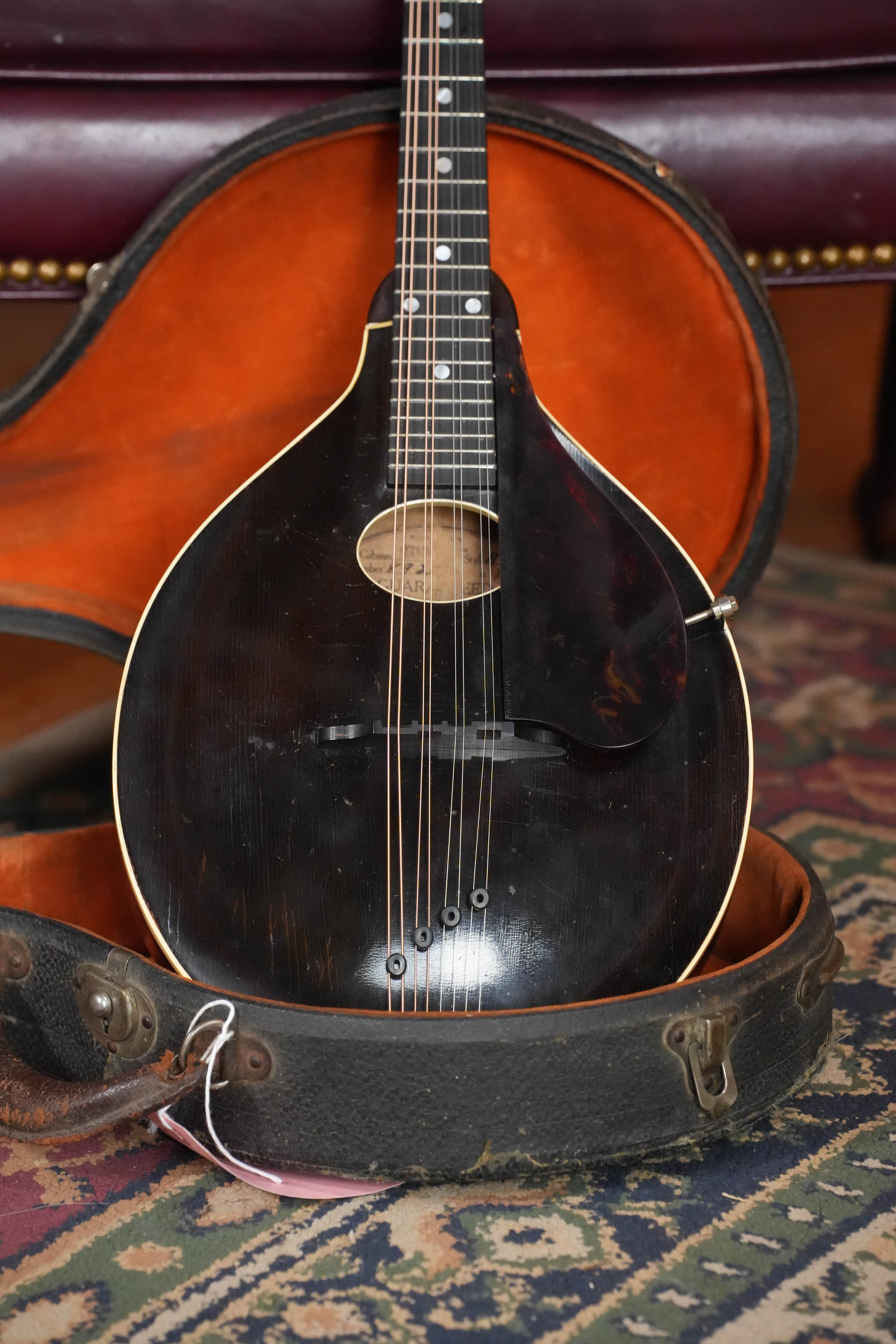 (Used) 1932 Vintage Gibson A-0 Oval-Hole Teardrop A-Style Mandolin #9204