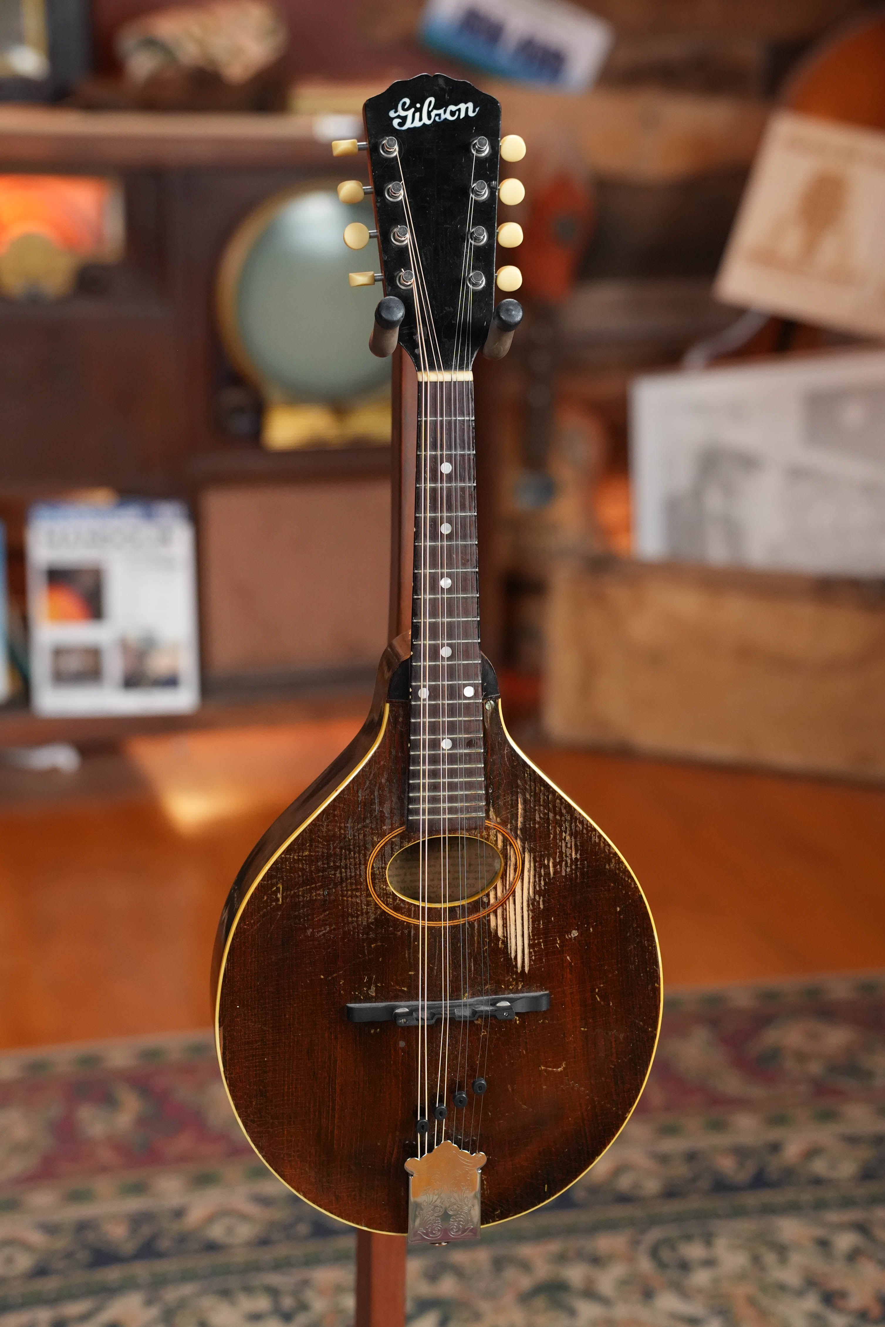 (Used) 1933 Gibson A-00 Carved Spruce/Maple Mandolin w/ K&K Pickup #4715
