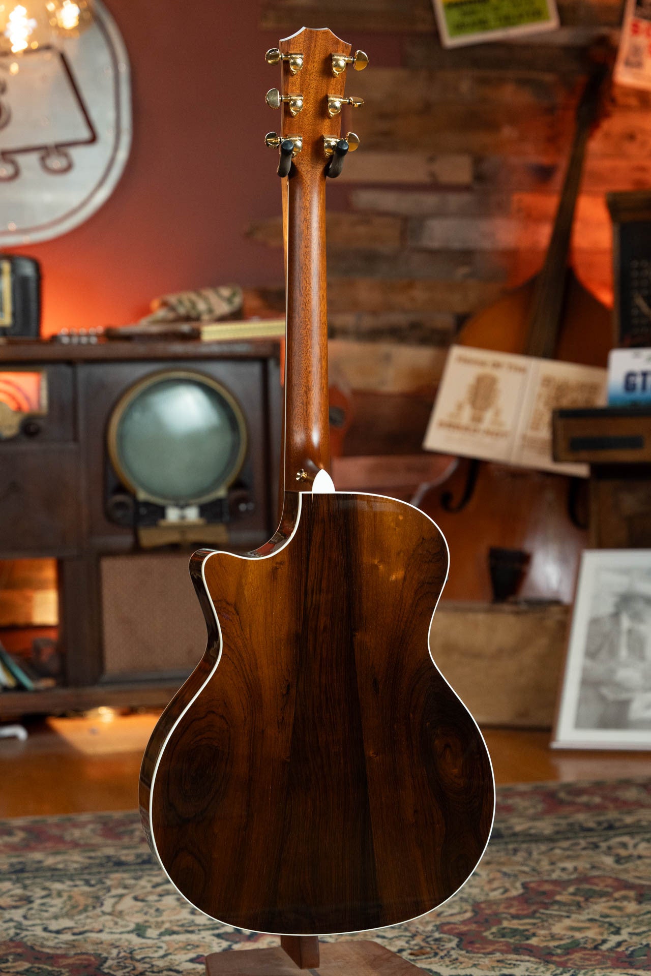 Used) 1999 Taylor 814-BCE 25th Anniversary Sitka/Rosewood Grand Audit