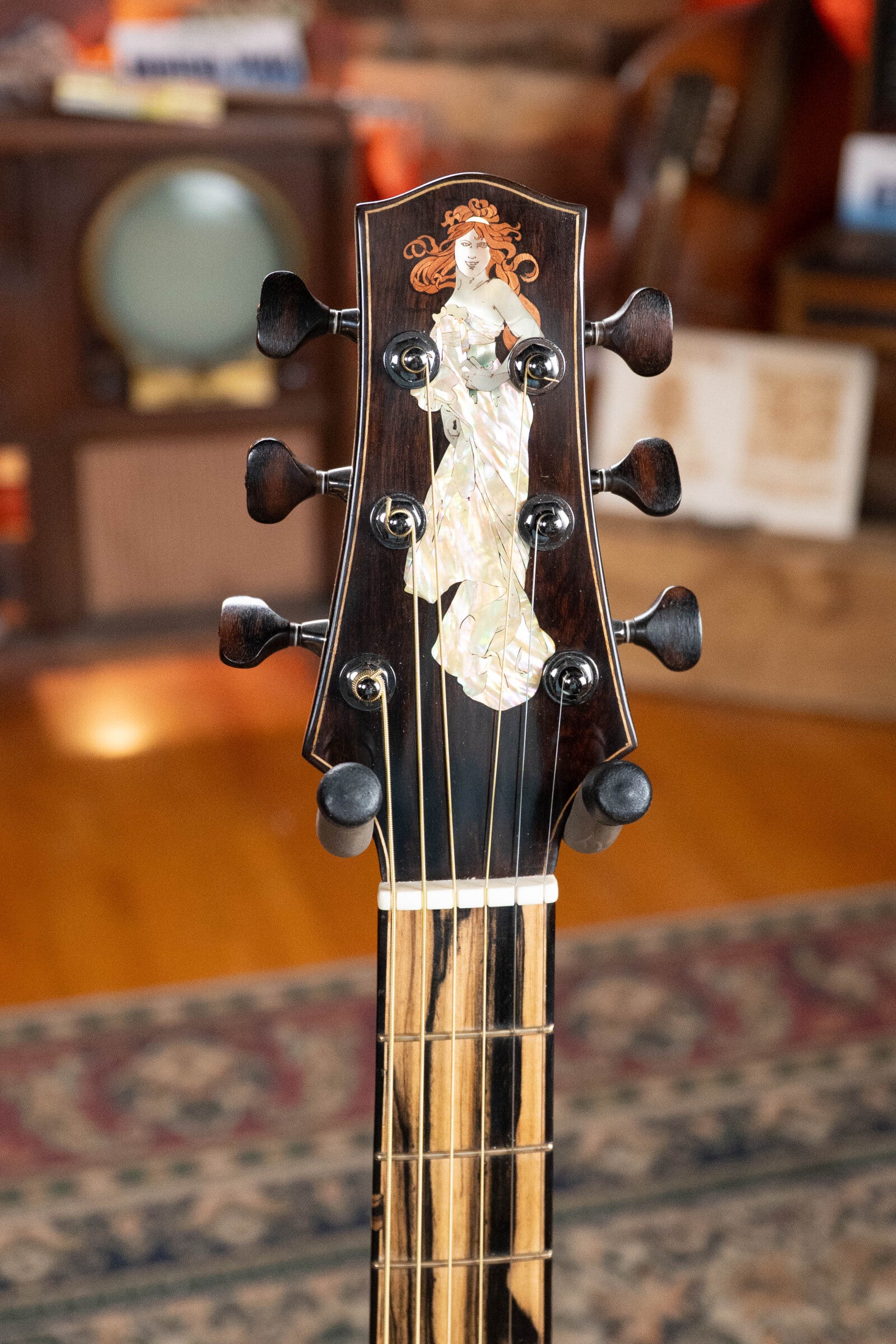 (Used) 2015 Kinnaird Red Lady Bear Claw Sitka/Black & White Ebony Slope Shoulder Venetian Cutaway Dreadnought Guitar w/K&K Pickup #0153