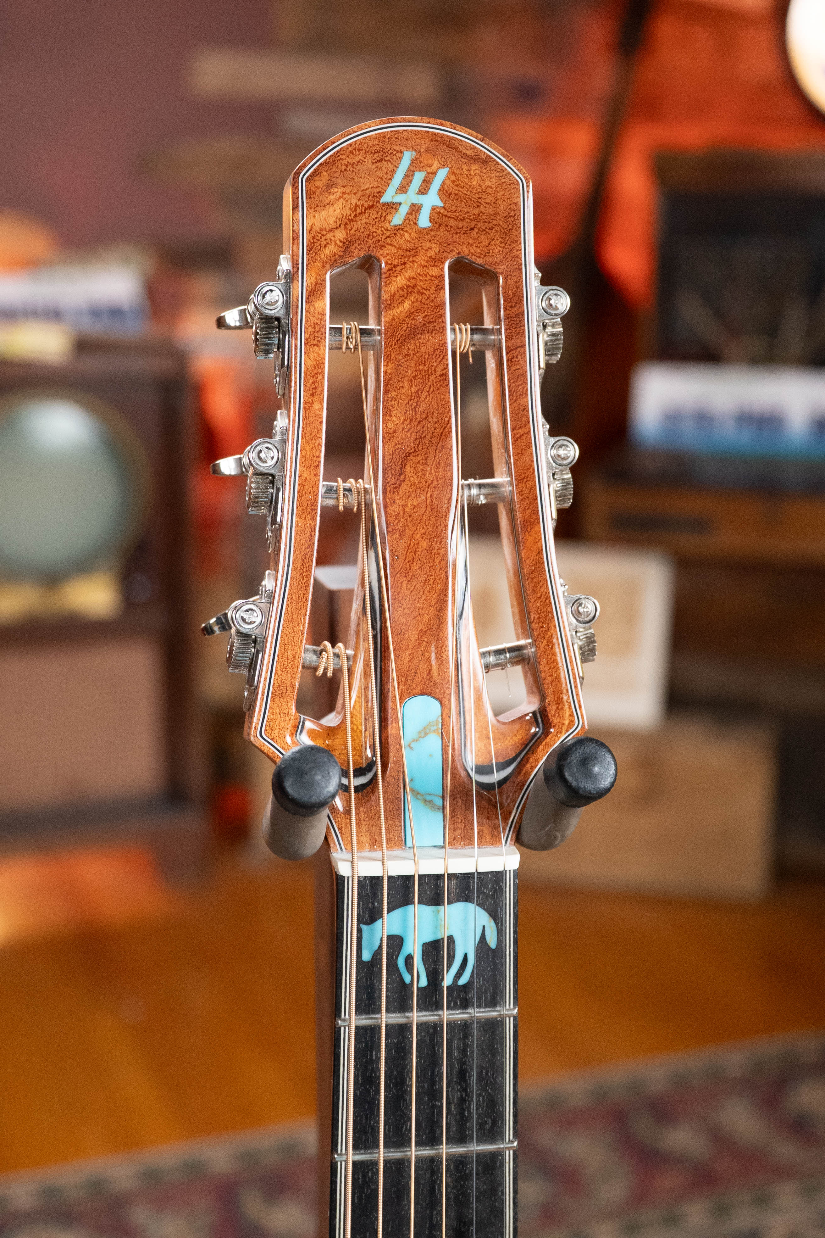 (Used) 2022 Lame Horse Big Hoss Alpine/Mesquite Beveled Edged Grand Auditorium Acoustic Guitar #3674