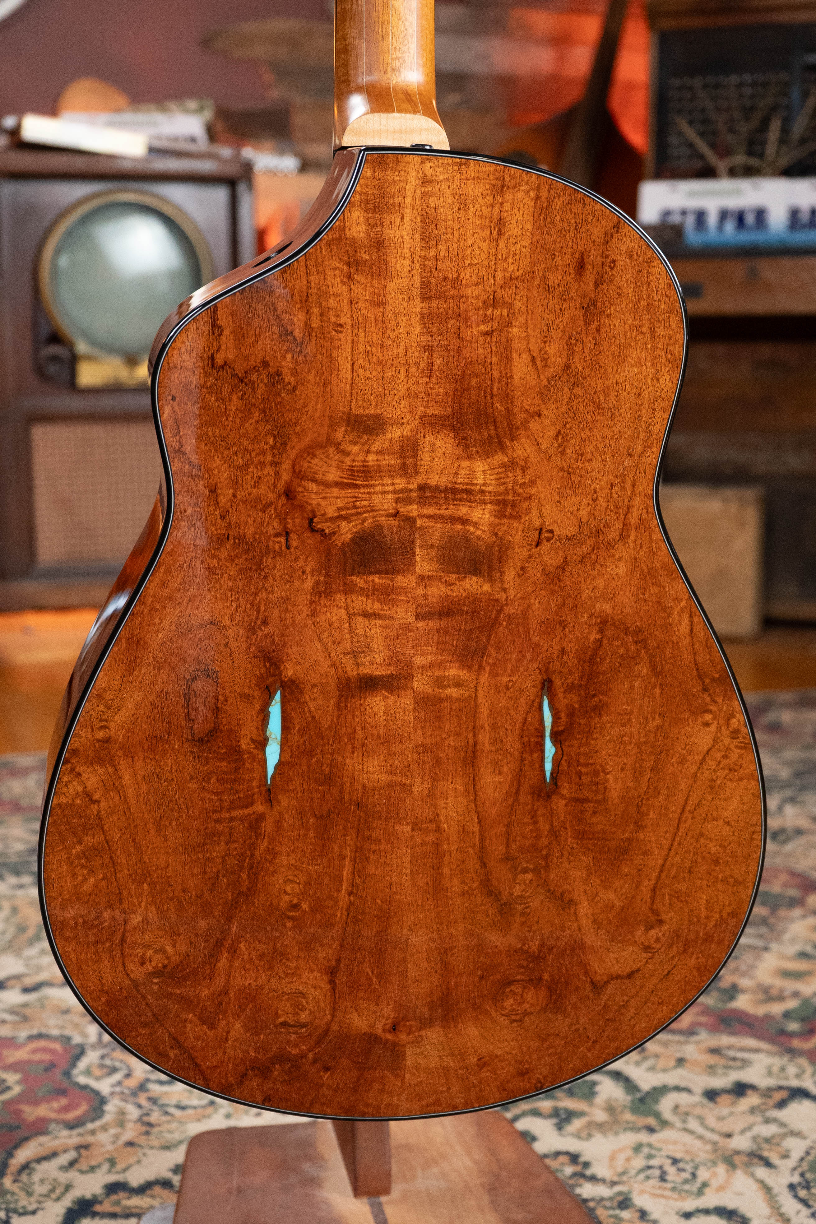 (Used) 2022 Lame Horse Big Hoss Alpine/Mesquite Beveled Edged Grand Auditorium Acoustic Guitar #3674