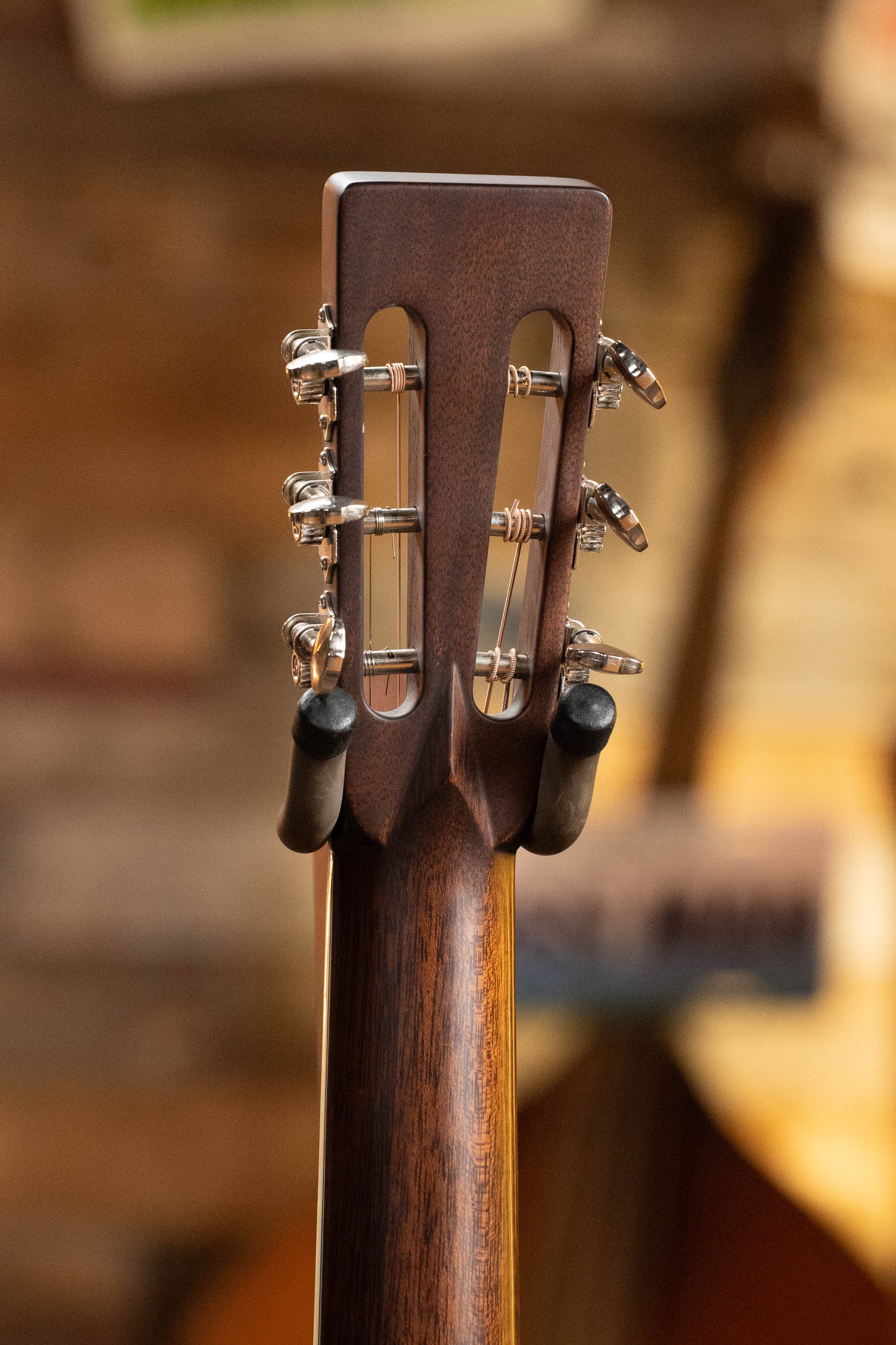 (Used) 2023 Eastman E40OO Solid AAA Grade Thermo-Cured Adirondack Spruce Top/Solid Rosewood, OO Acoustic Guitar #3907