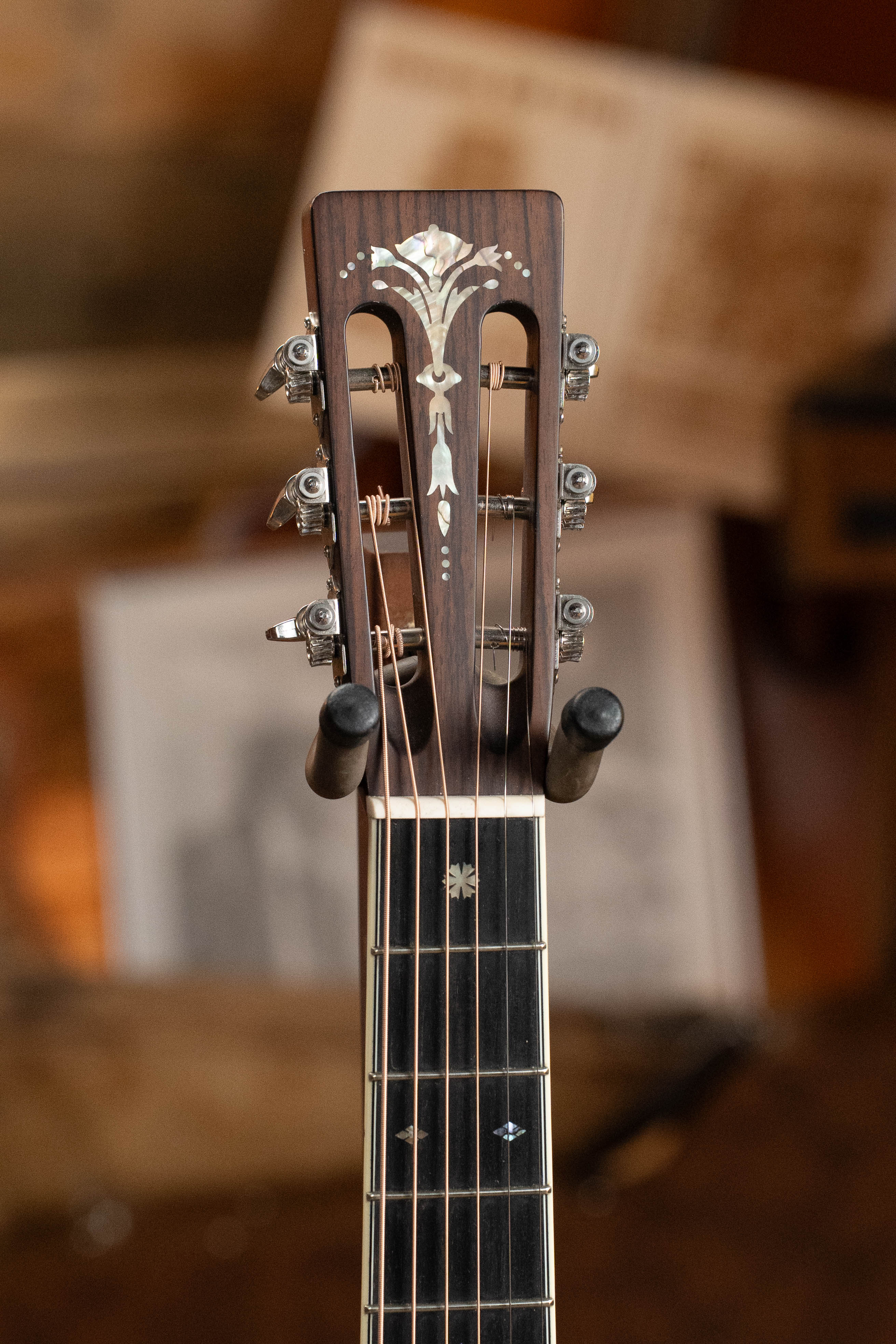 (Used) 2023 Eastman E40OO Solid AAA Grade Thermo-Cured Adirondack Spruce Top/Solid Rosewood, OO Acoustic Guitar #3907