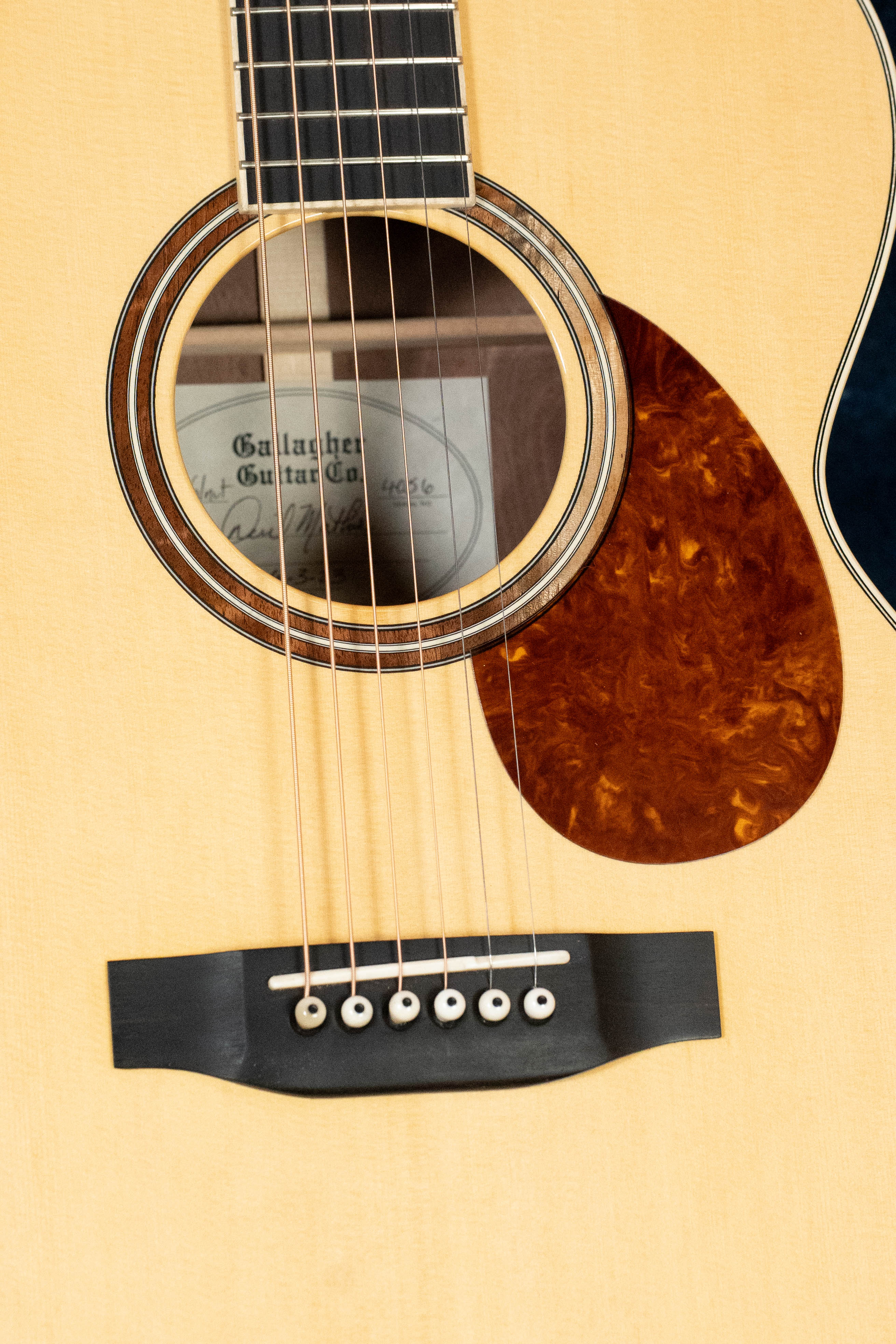 Pre-Owned) 2023 Gallagher GA-50 Sitka/Walnut Dreadnought Acoustic Gui