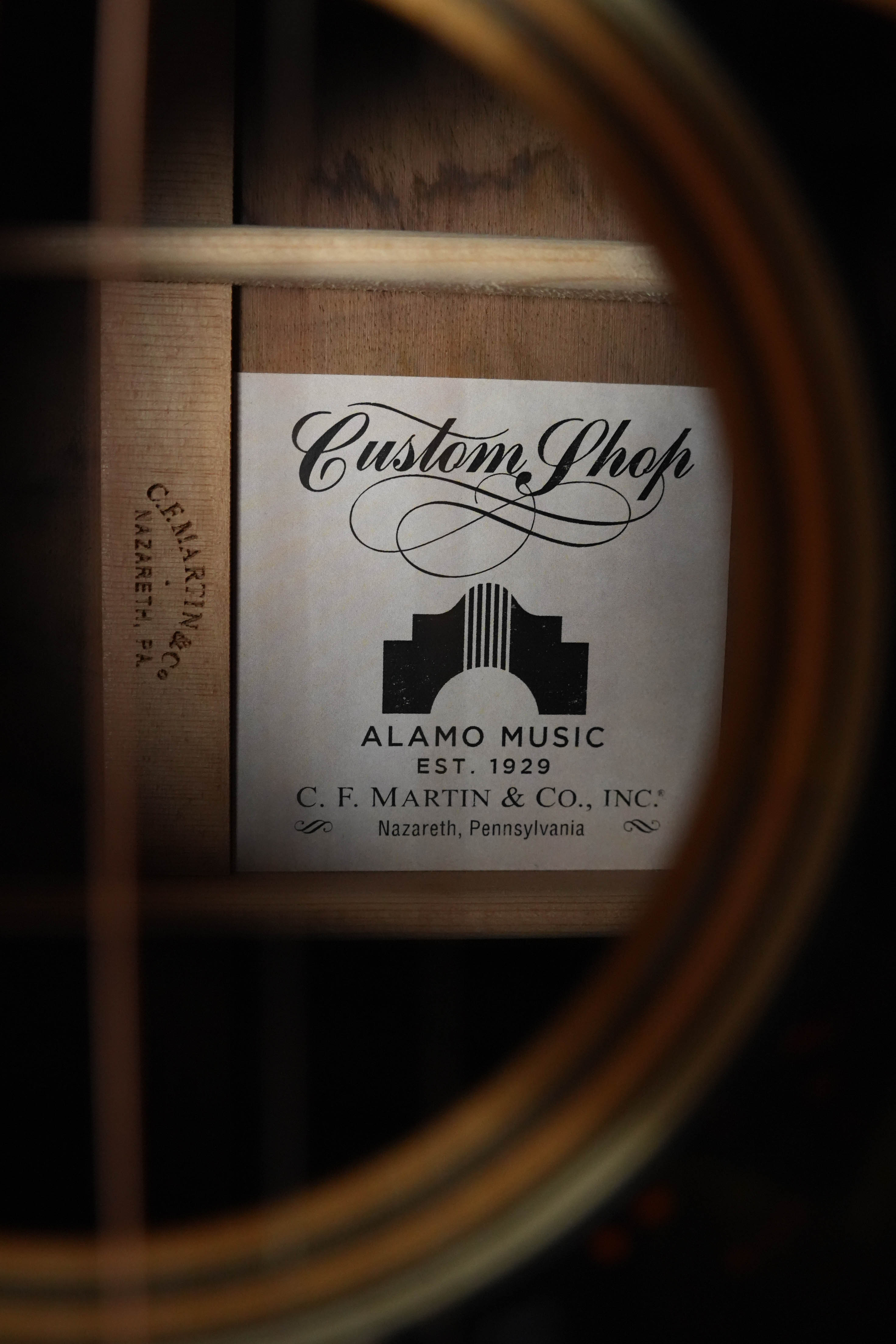 (Used) 2024 "Alamo Deluxe" Martin Custom Shop Adirondack/East Indian Rosewood OOO Acoustic Guitar #6402