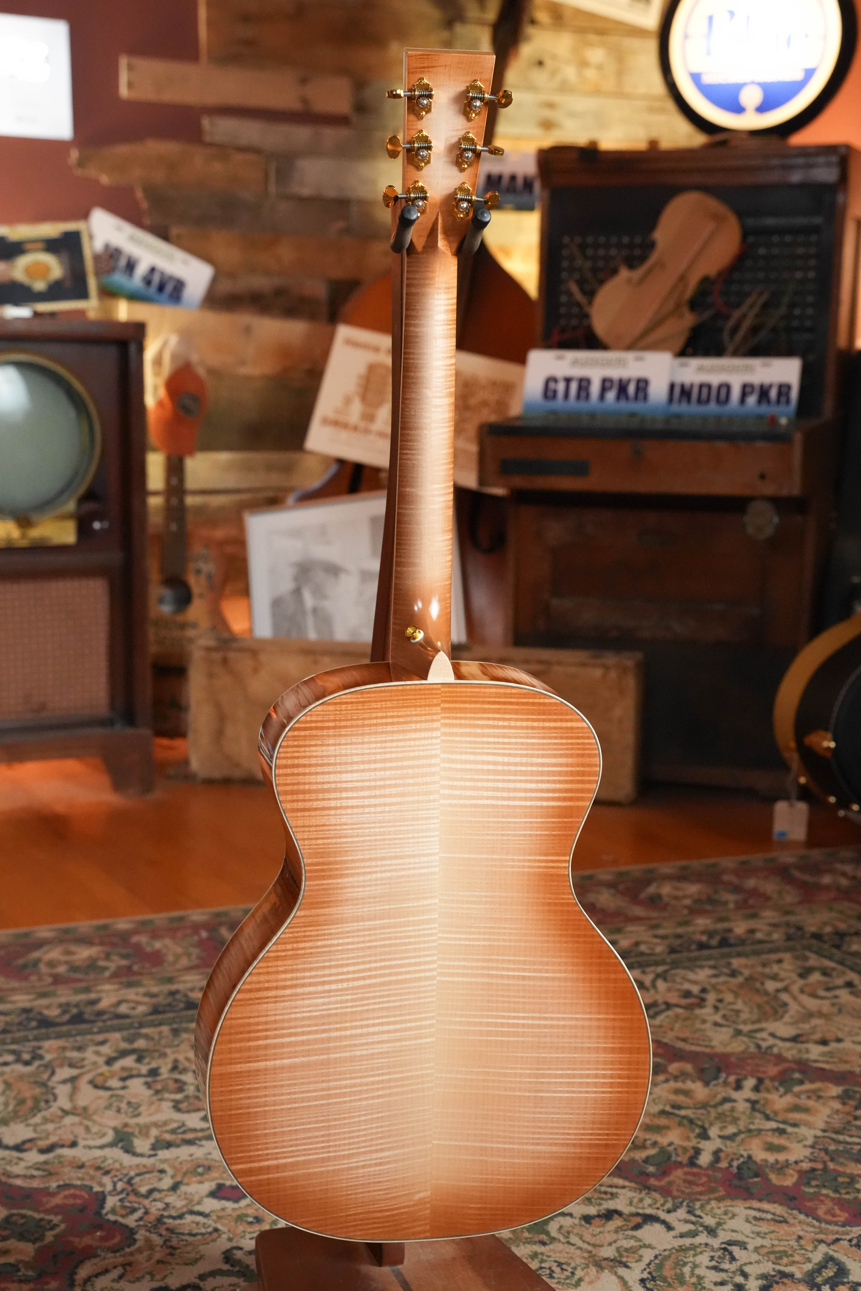 (Used) 2025 Martin Grand Performance Custom Shop European Spruce/Flamed Maple Toasted Burst Finish Grand Auditorium Guitar w/ K&K #3510