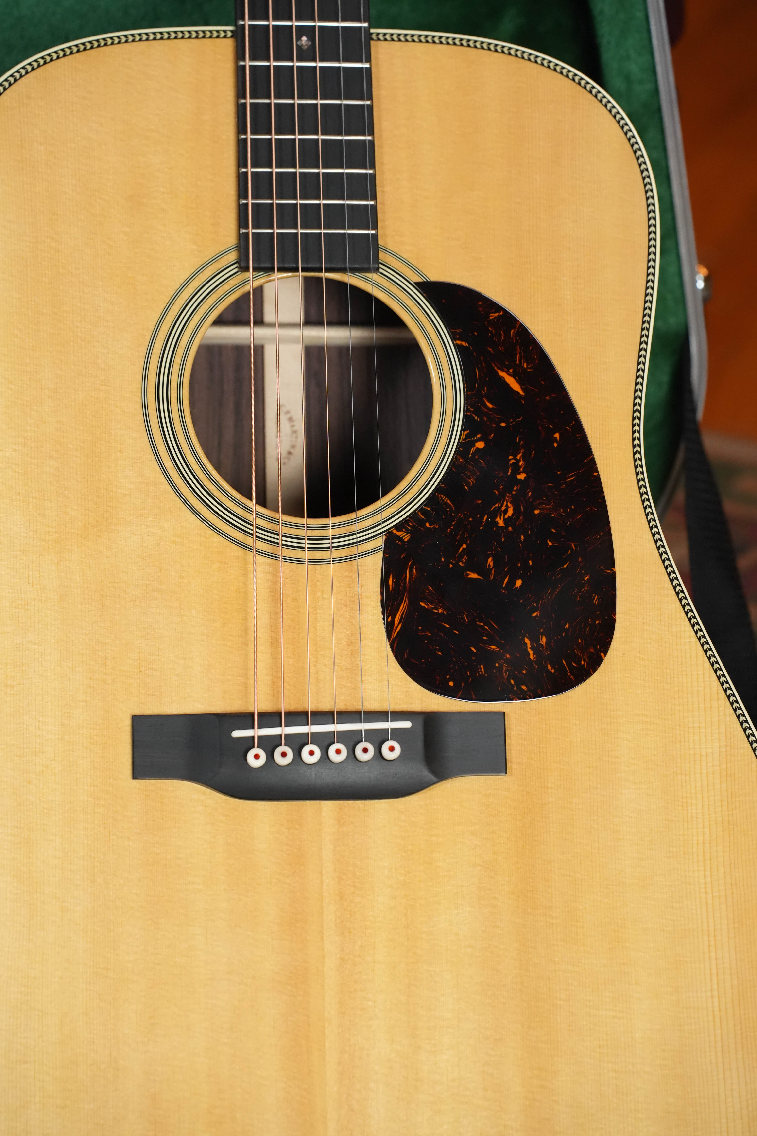 (Used) 2025 Martin HD-28 Sitka Spruce/East Indian Rosewood Dreadnought w/K&K Pure Mini #5390