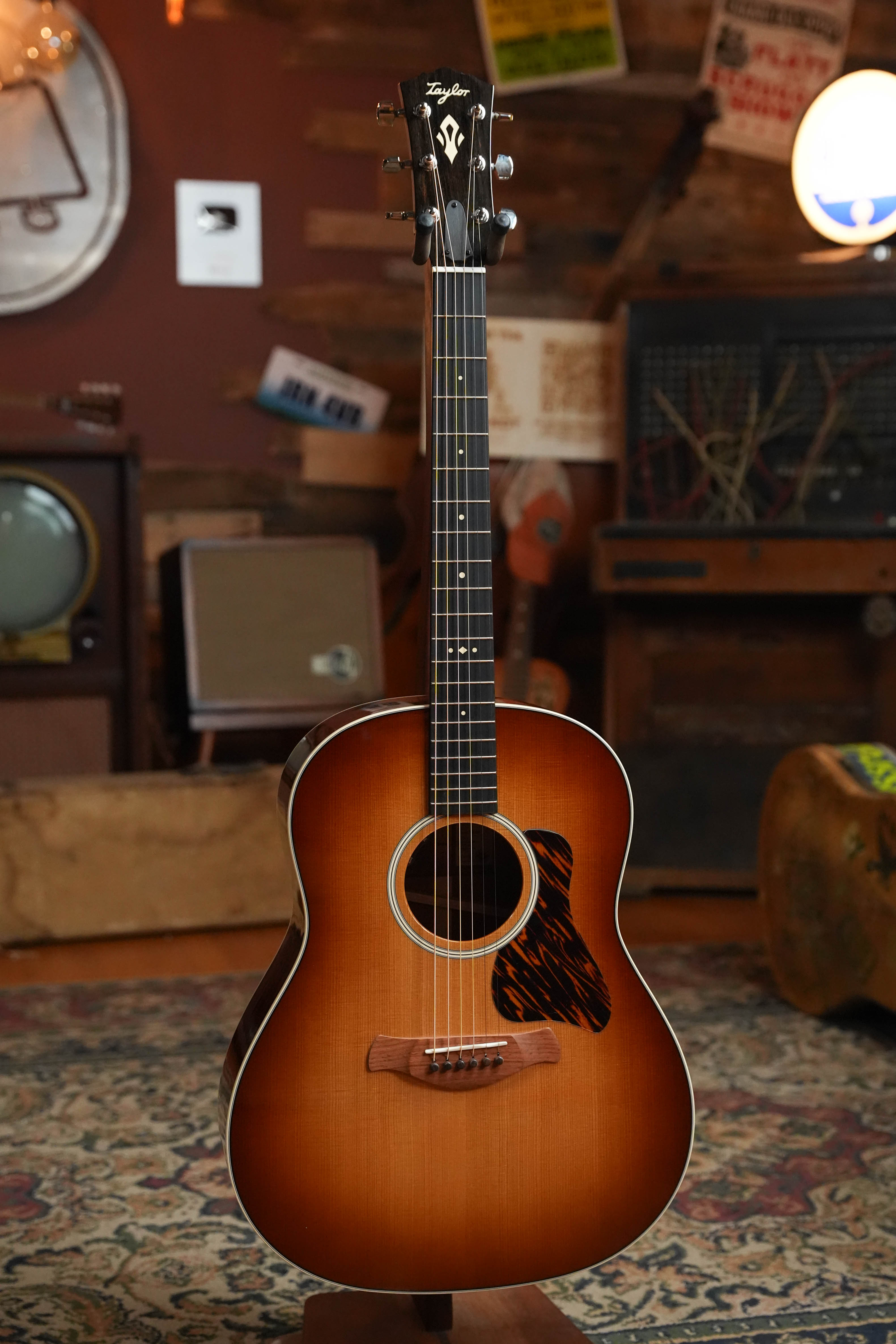 (Used) 2025 Taylor 517e Gold Label Grand Pacific Guitar w/LR Baggs Pickup #5058