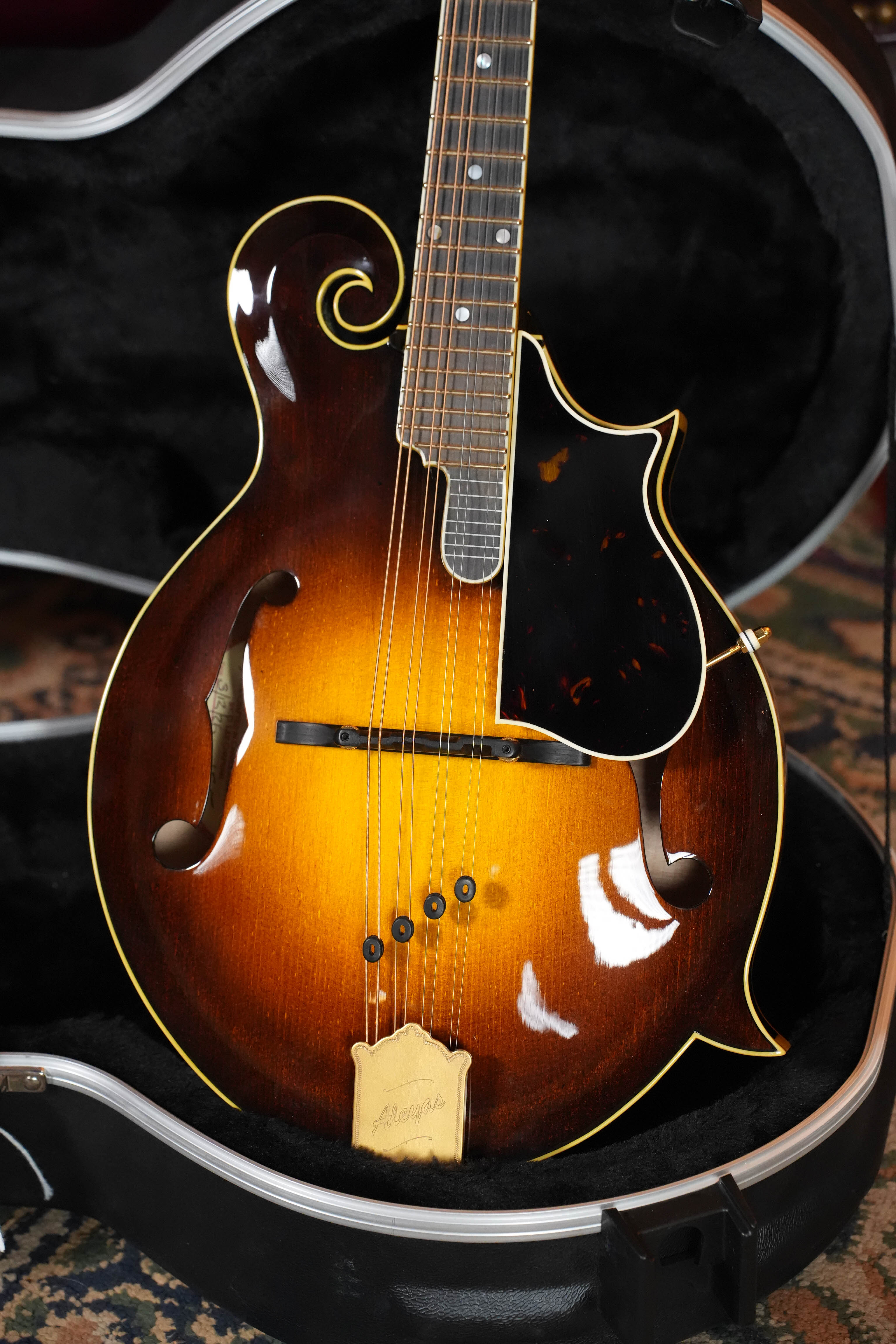 (Used) 2026 Aleyas Red Spruce/Maple F-Style Mandolin #0973