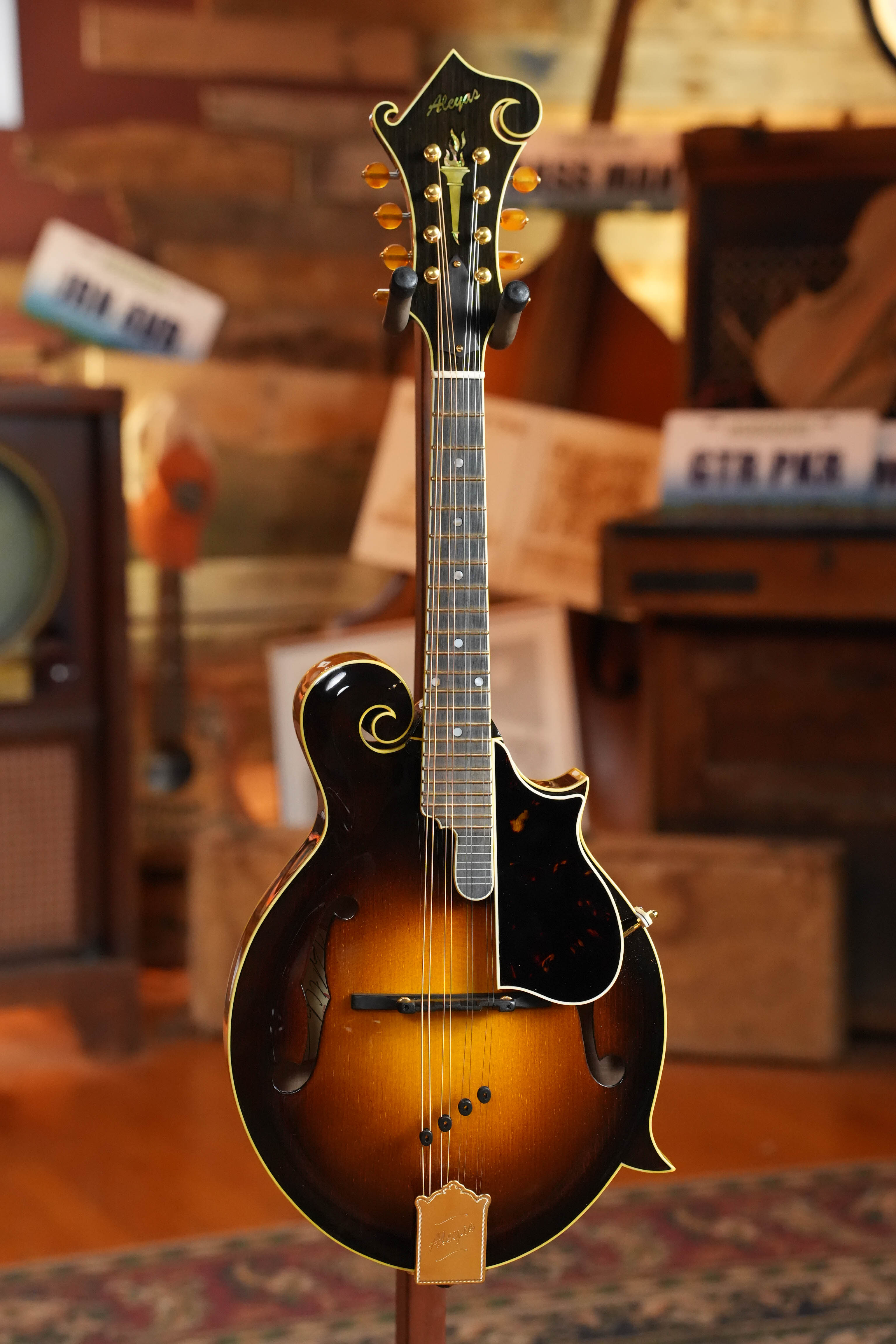 (Used) 2026 Aleyas Red Spruce/Maple F-Style Mandolin #0973