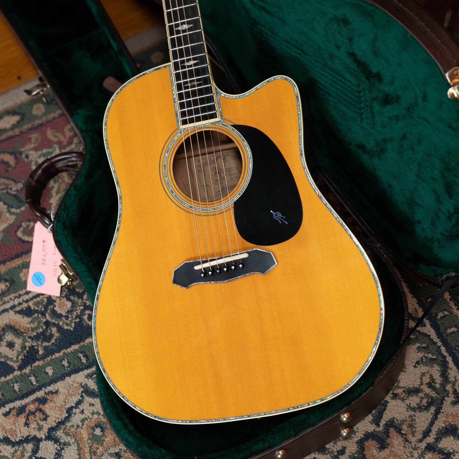 (Used) Alvarez Yairi DY-91C Spruce/Koa Cutaway Dreadnought Guitar w/Pickup #6708