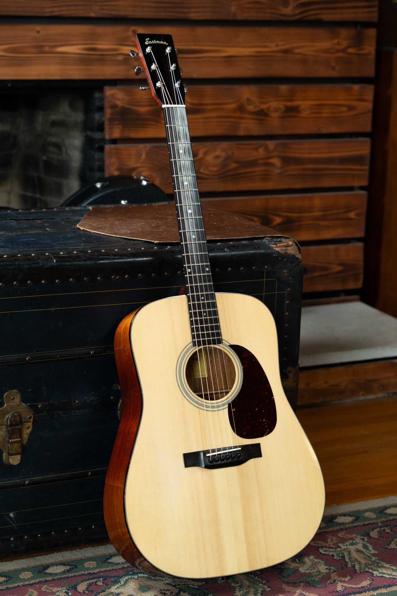 (Used) Eastman E6D Sitka/Mahogany Dreadnought Acoustic Guitar #7052