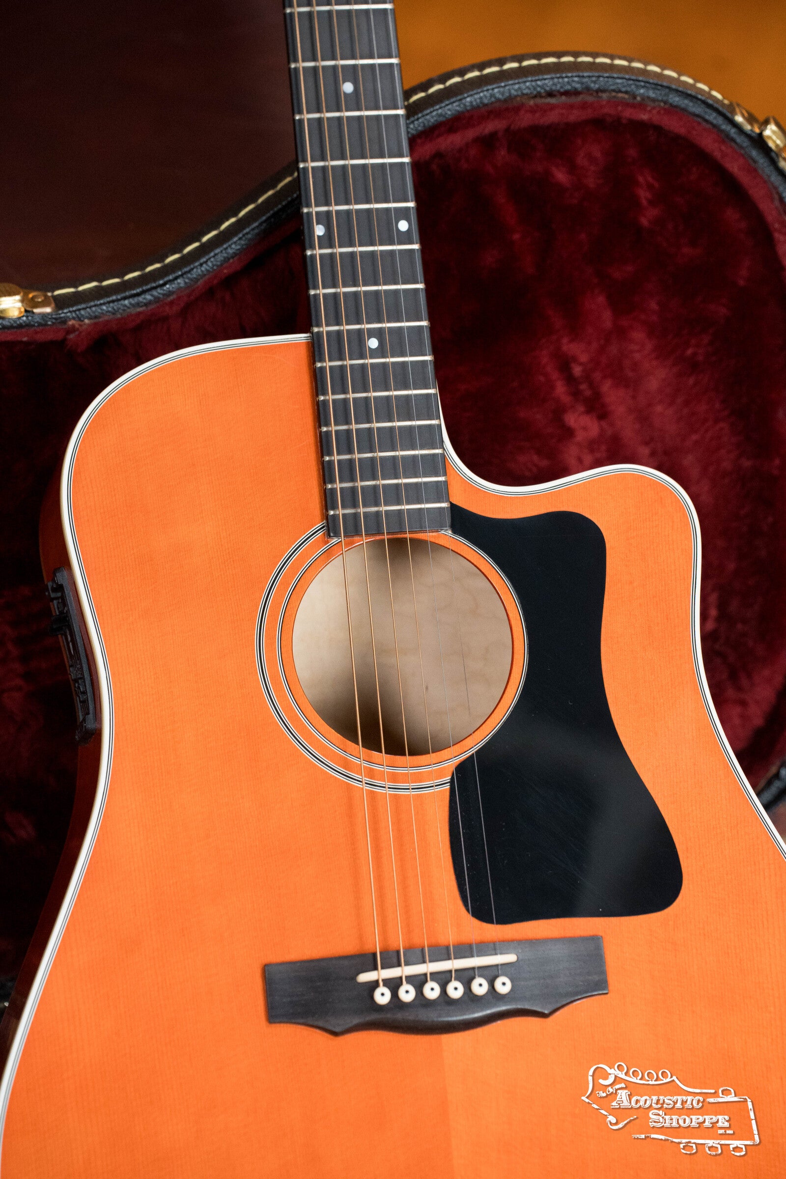 (Used) Mid 90's Guild DCE3 Dreadnought Guitar #0424