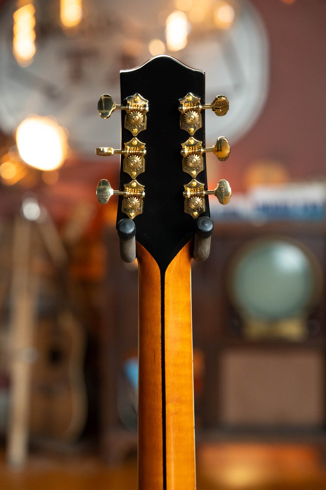 (Used) The Loar LH-700-VS Spruce/Flamed Maple Archtop Acoustic Guitar #2463