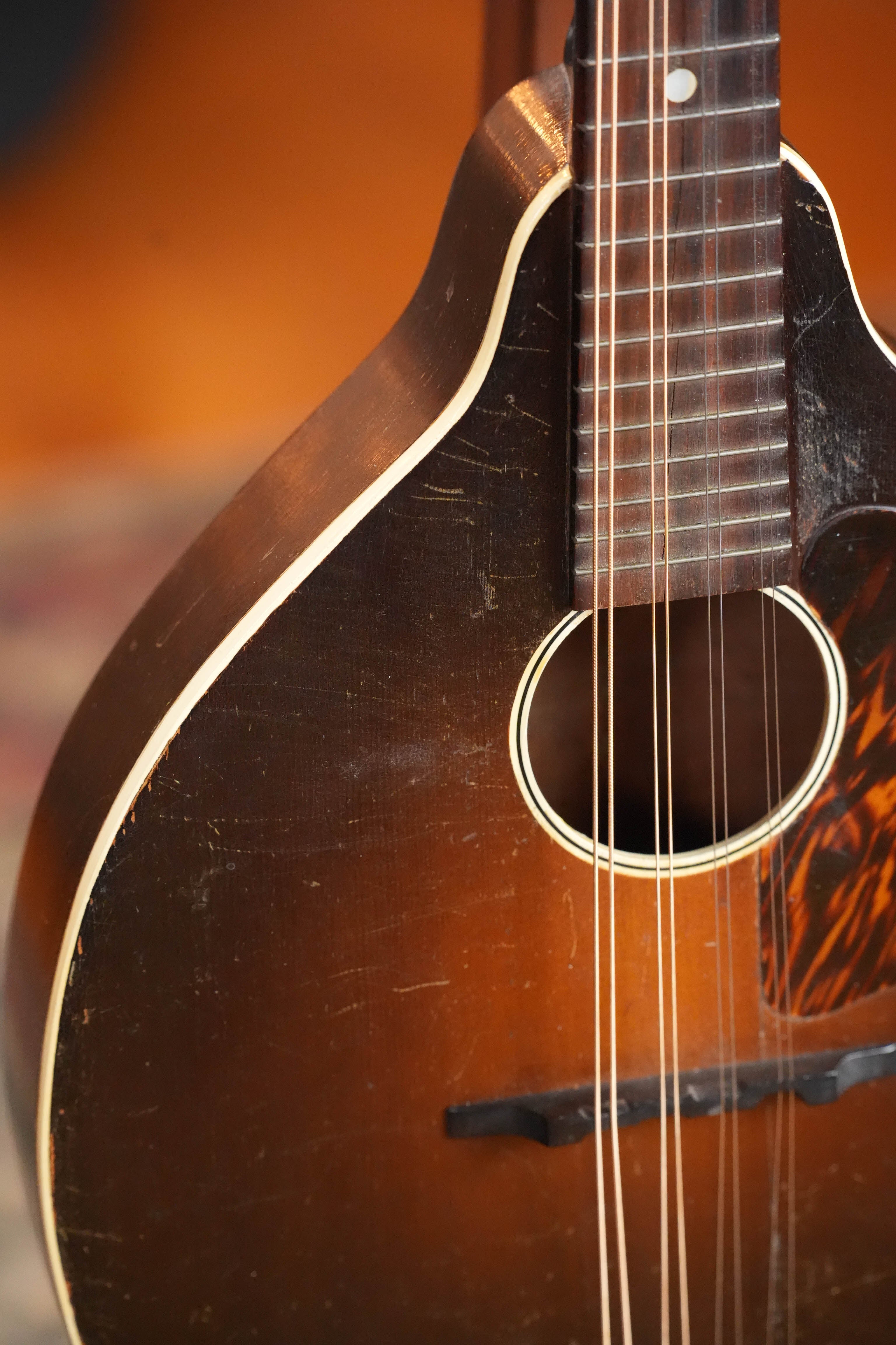 (Used) Vintage 1930s Kalamazoo (Gibson-Made) KM-11 Spruce/Mahogany Dark Sunburst Flat-Top Mandolin #658