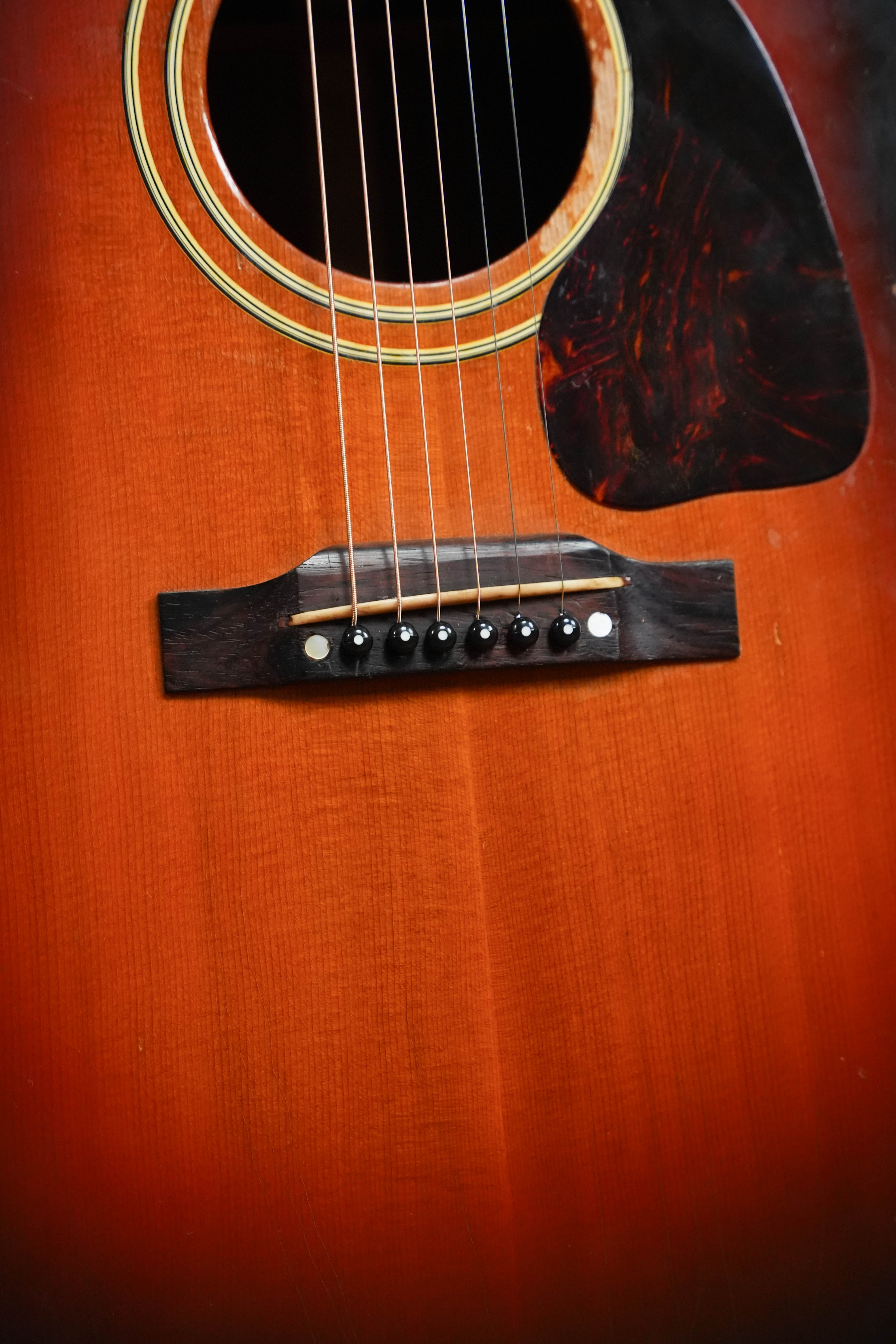 (Used) Vintage 1951 Gibson J-45 Round-Shouldered Dreadnought Guitar #1110