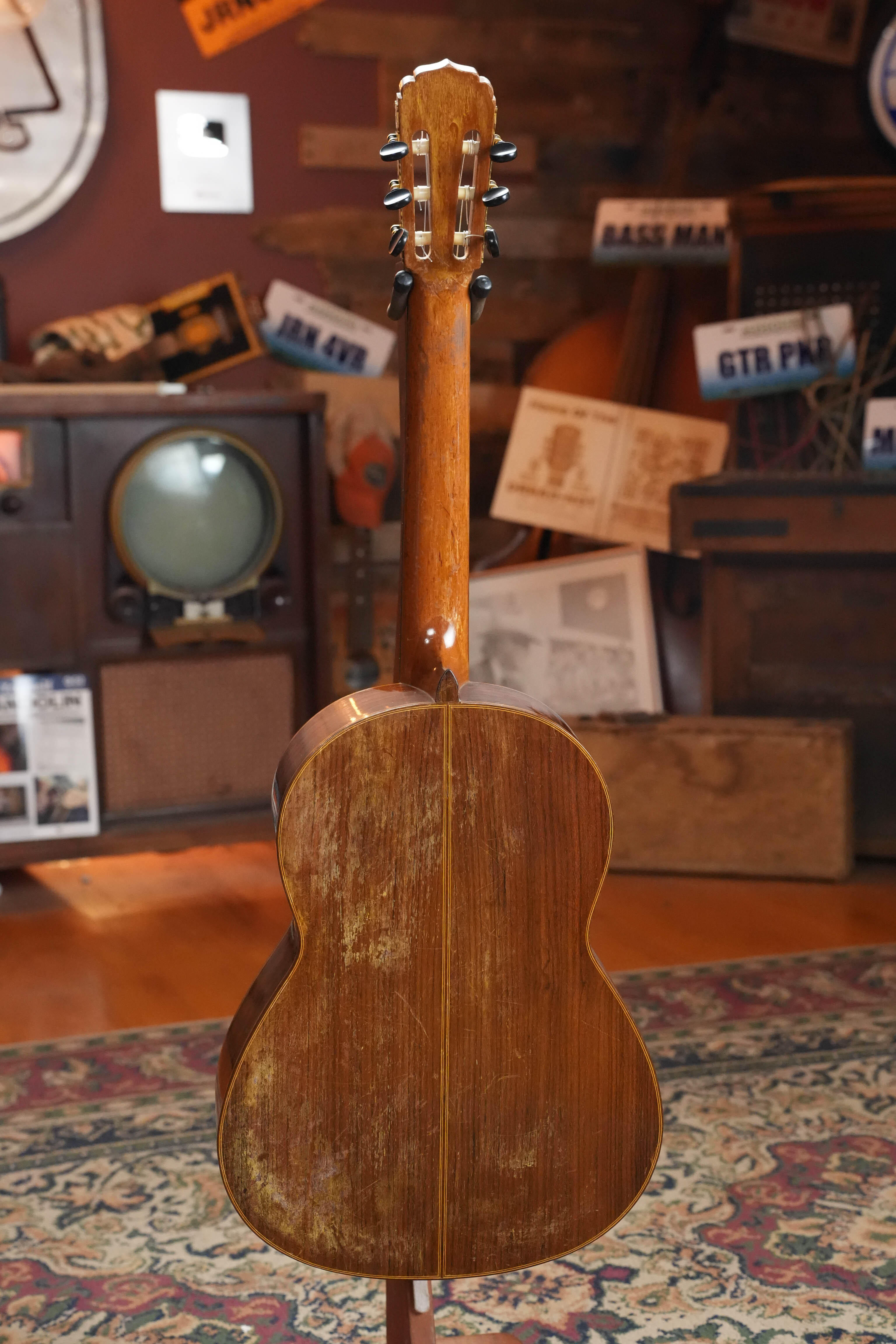(Used) Vintage 1966 Condal No. 3 Classical
