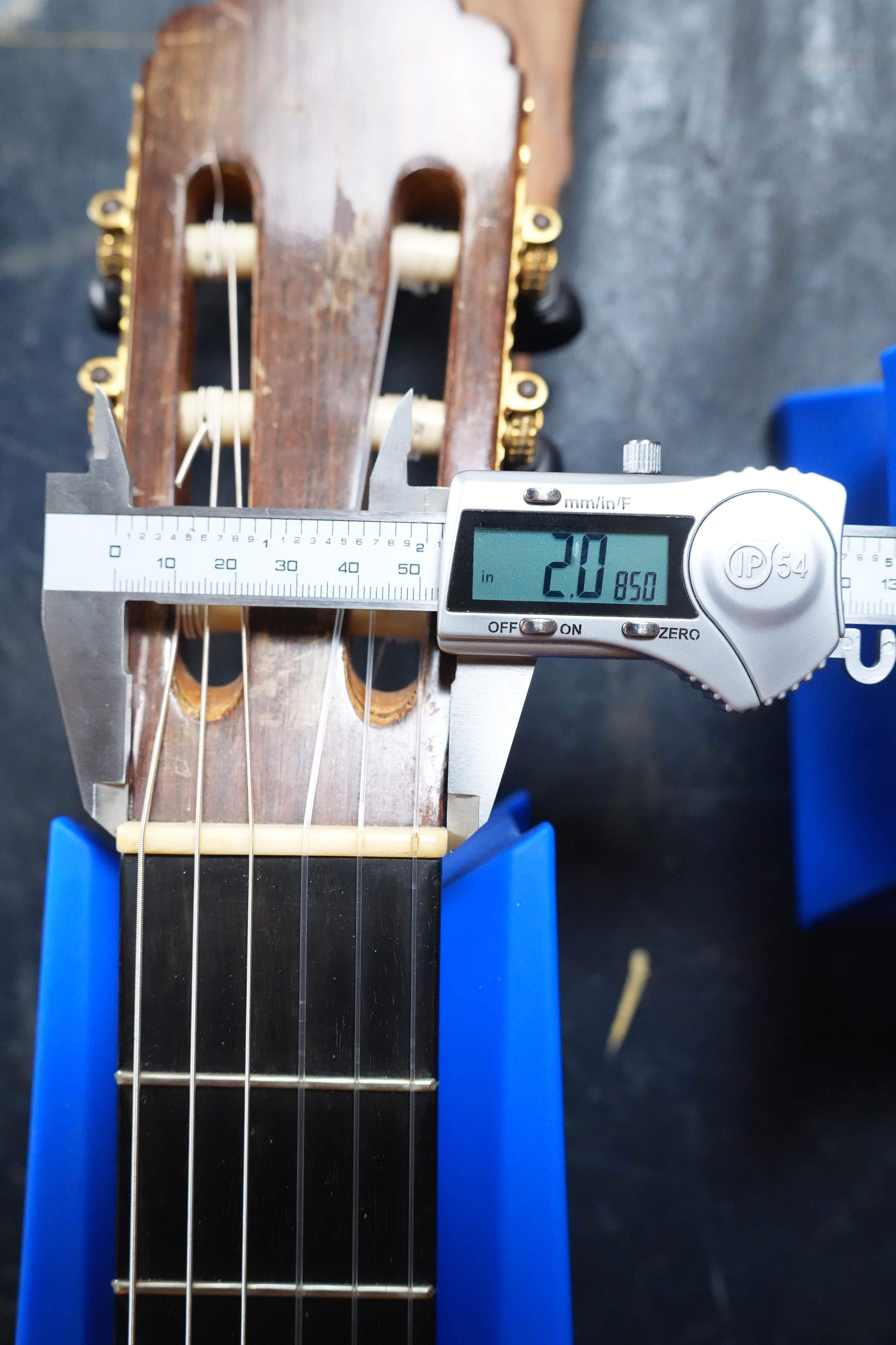 (Used) Vintage 1966 Condal No. 3 Classical