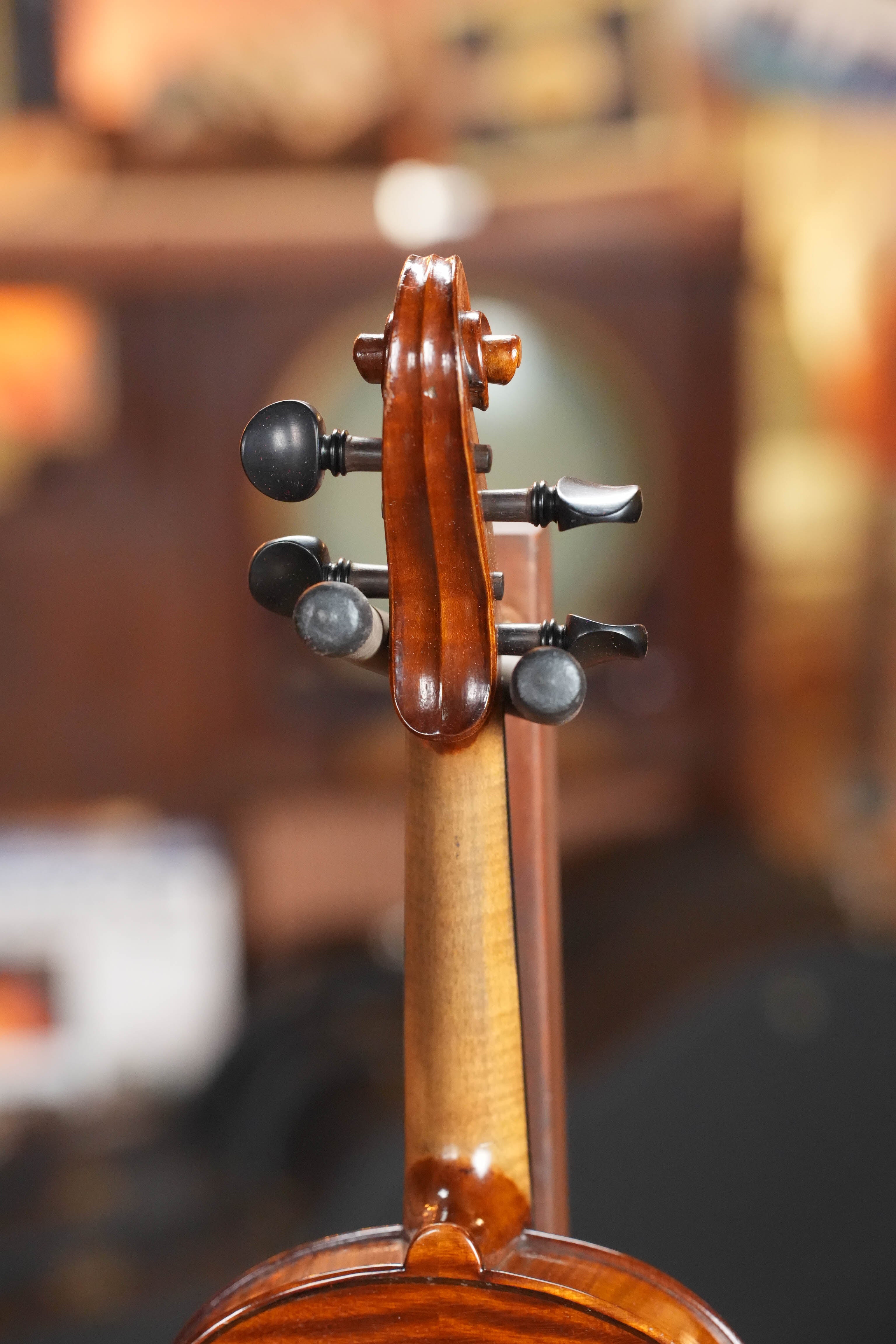 (Used) Vintage 3/4 Size Student Violin w/ Hand-Carved Wooden Case