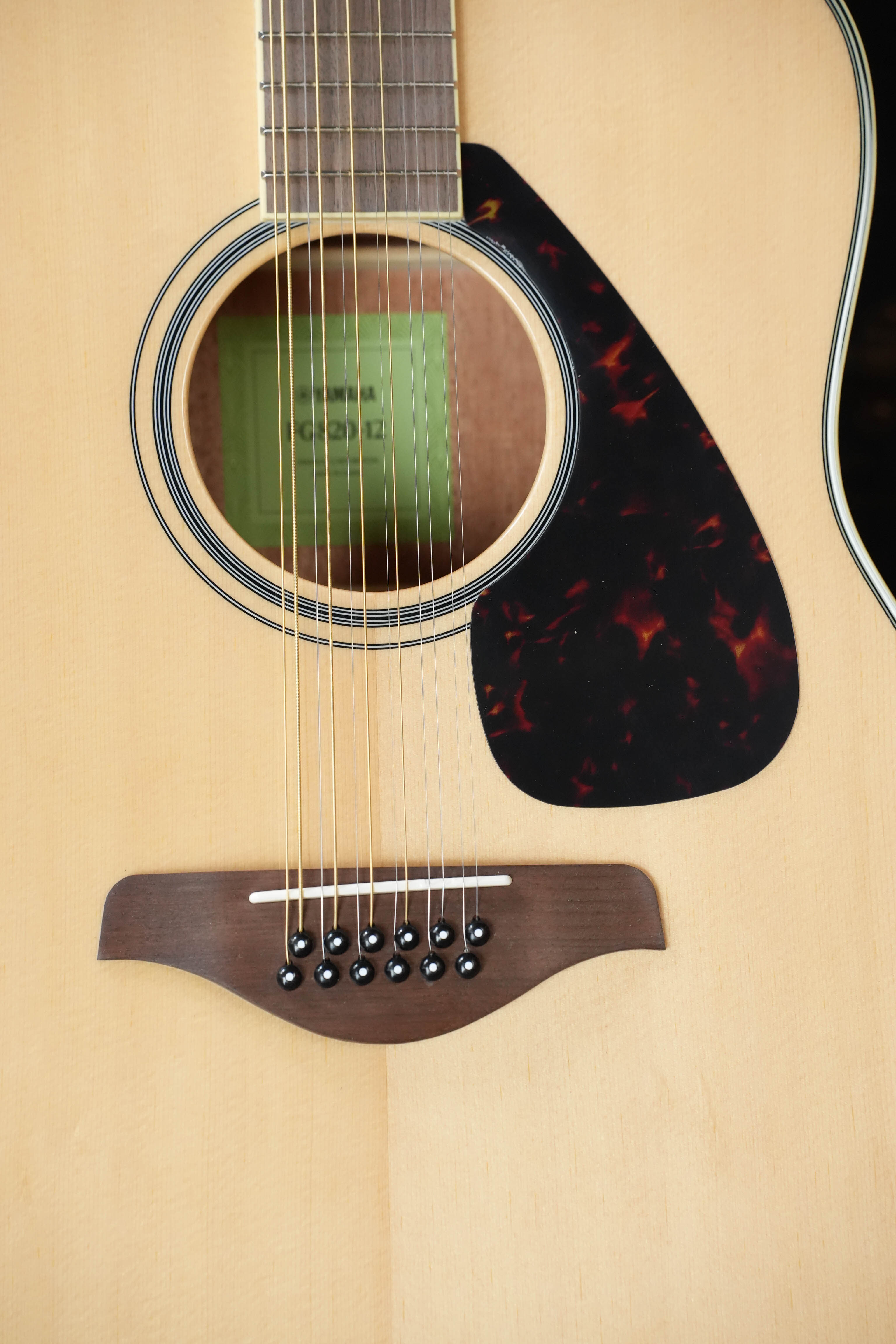 Yamaha FG820-12 Spruce/Mahogany 12-String Dreadnought Acoustic Guitar