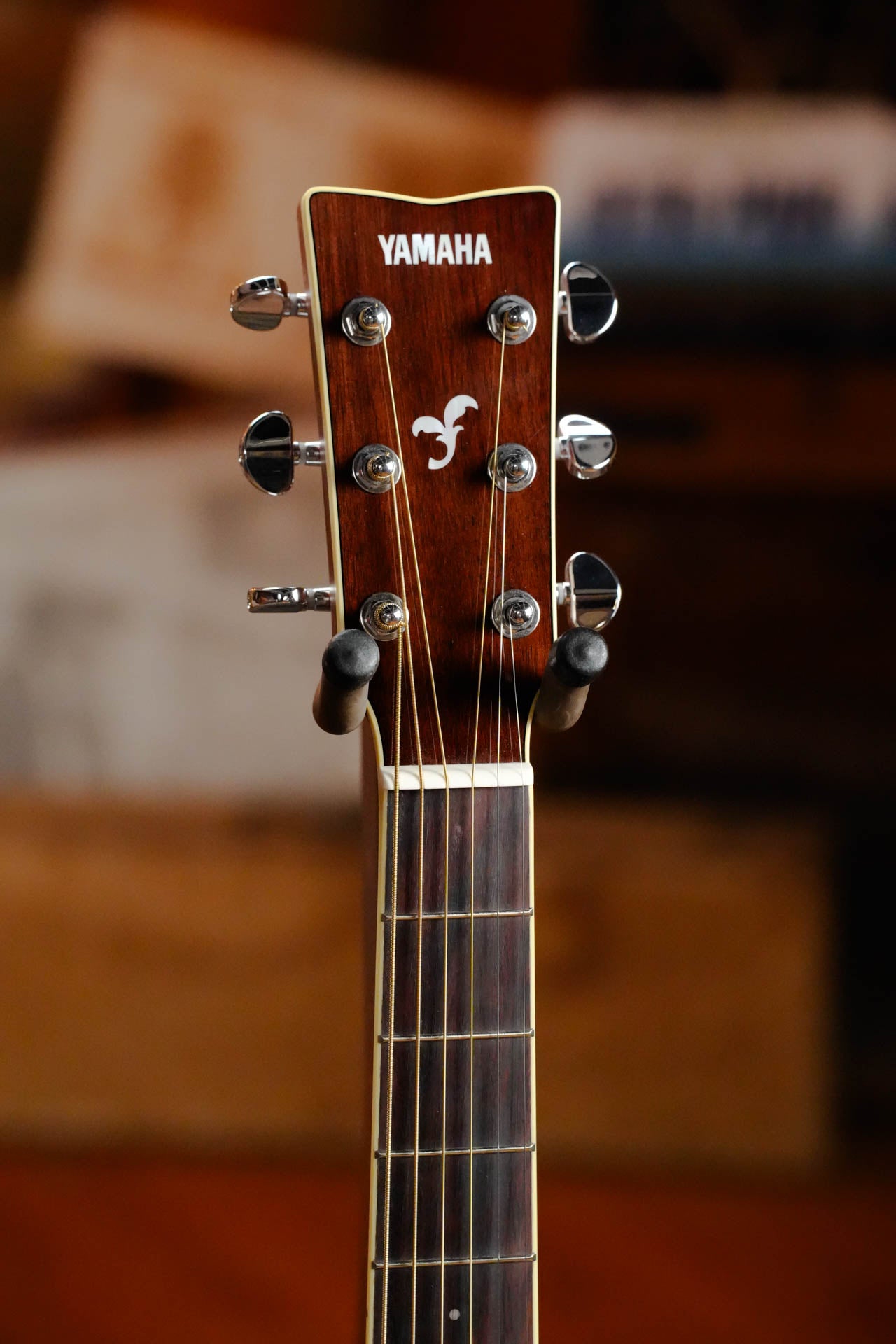 Yamaha FG830 Spruce/Laminate Rosewood Autumn Burst Dreadnought Acousti