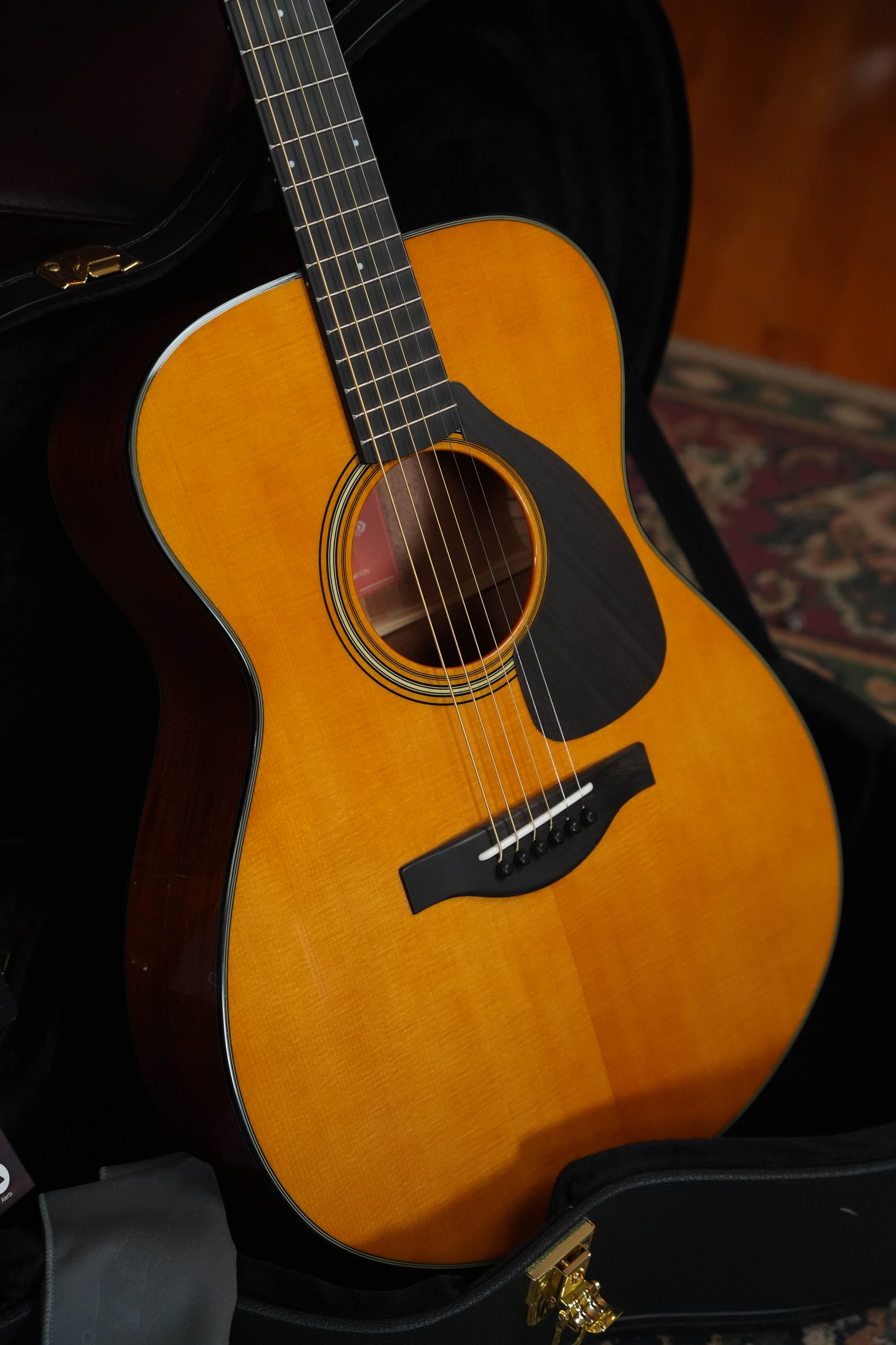 Yamaha FS5 GL Gloss Concert Acoustic Guitar #453A