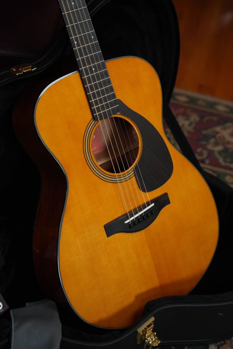 Yamaha FS5 GL Gloss Concert Acoustic Guitar #453A