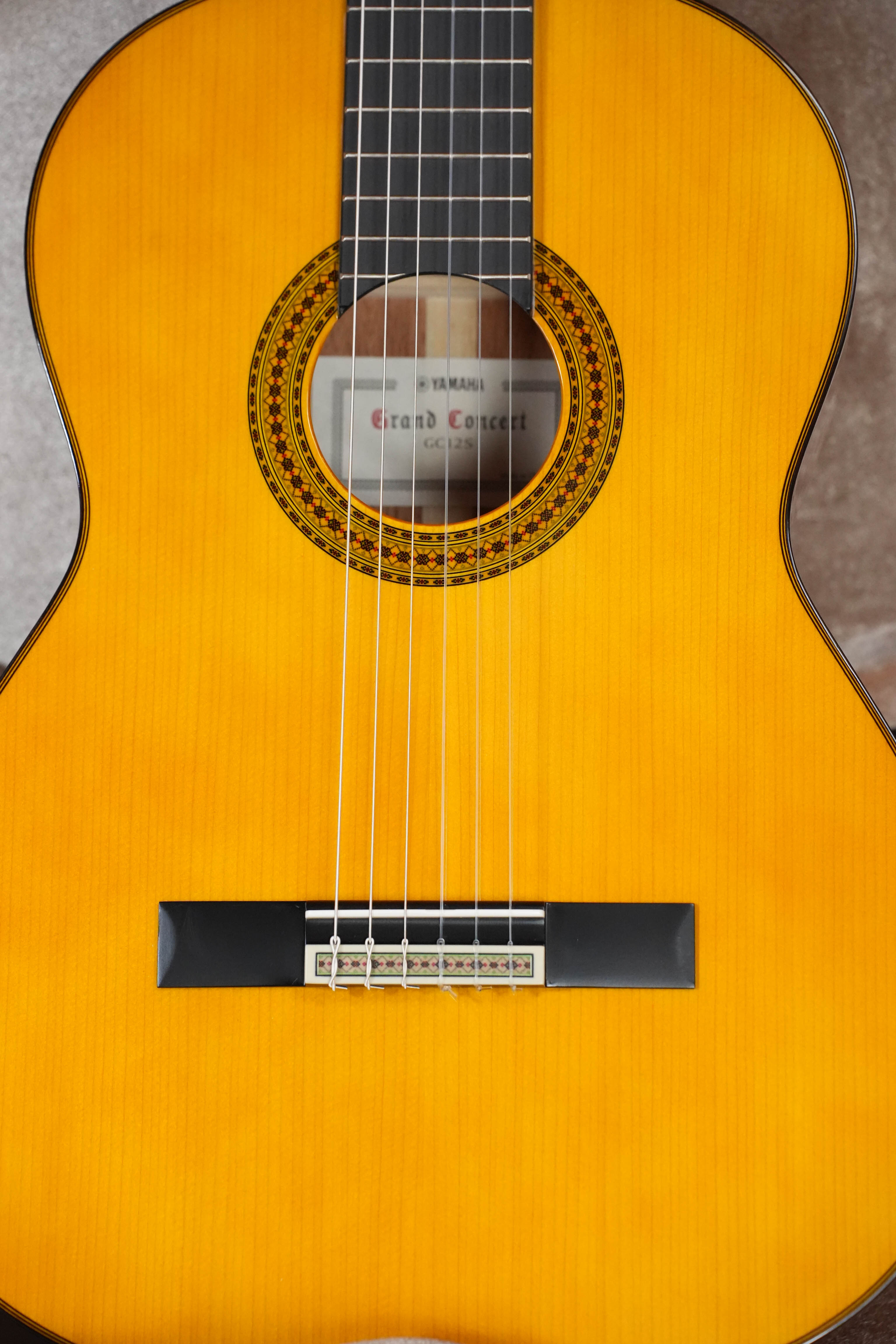 Yamaha GC12s Natural Finish Classical Acoustic Guitar #0058