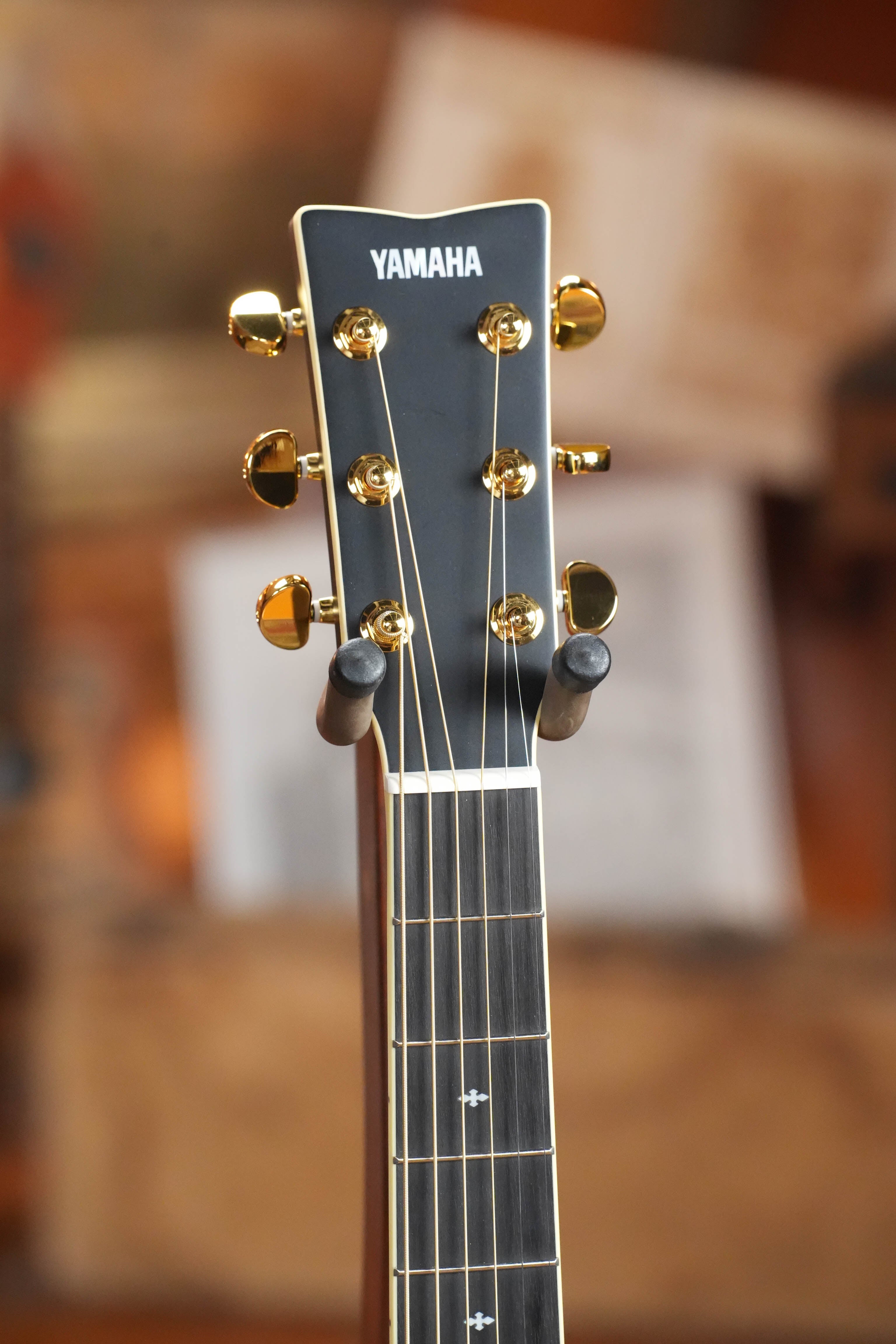Yamaha LL16D Spruce/Rosewood Acoustic Electric Jumbo Guitar #0676