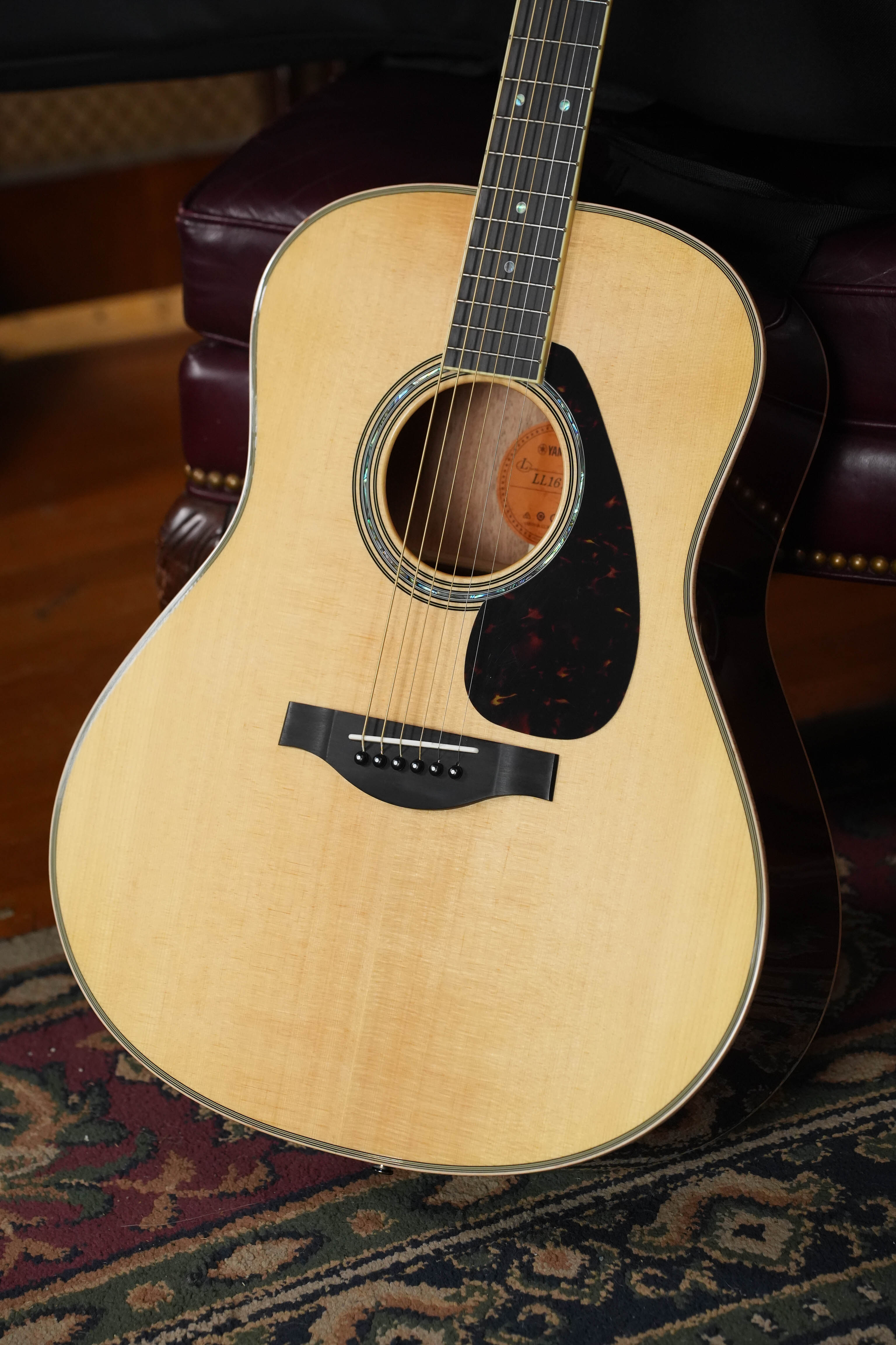 Yamaha LL16M ARE Engelmann/Mahogany Original Jumbo Acoustic Guitar w/ SRT Zero Impact Pickup #0645