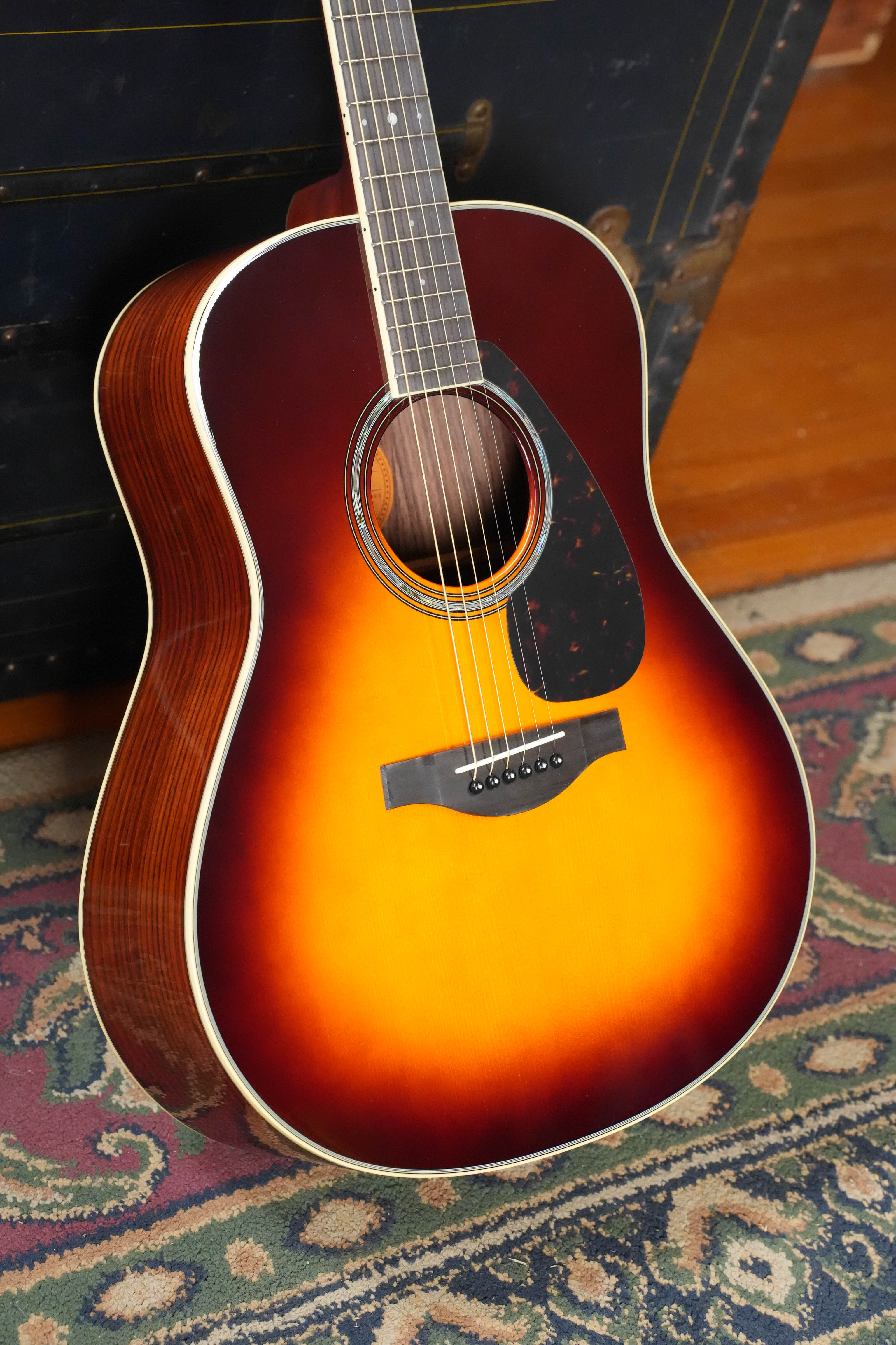 Yamaha LL6 Brown Sunburst ARE Engelmann/Rosewood Dreadnought Guitar w/SRT Piezo Pickup #0702