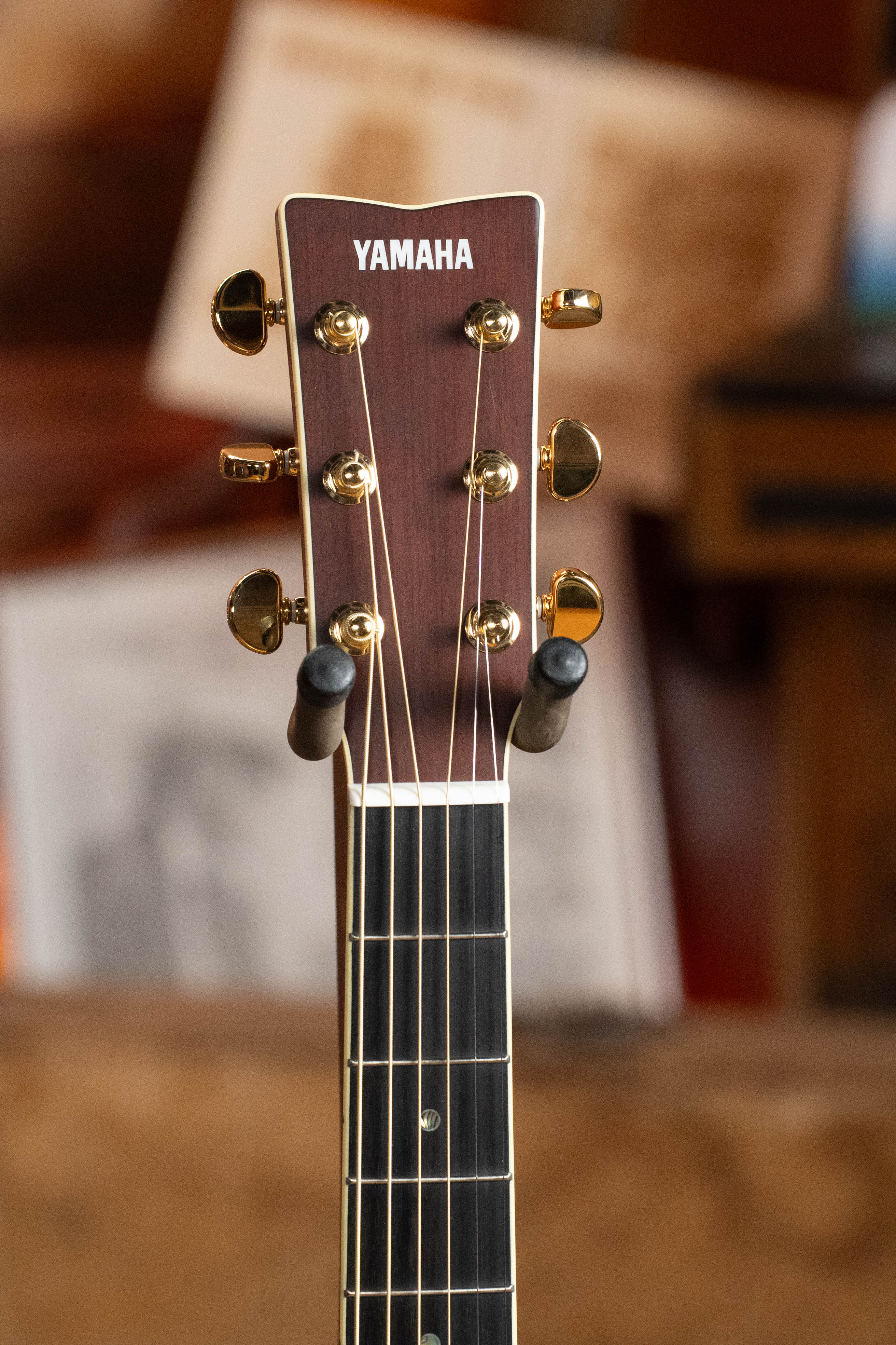 Yamaha LS16 A.R.E Englemann Spruce/Rosewood Concert Guitar w/Electronics #0095