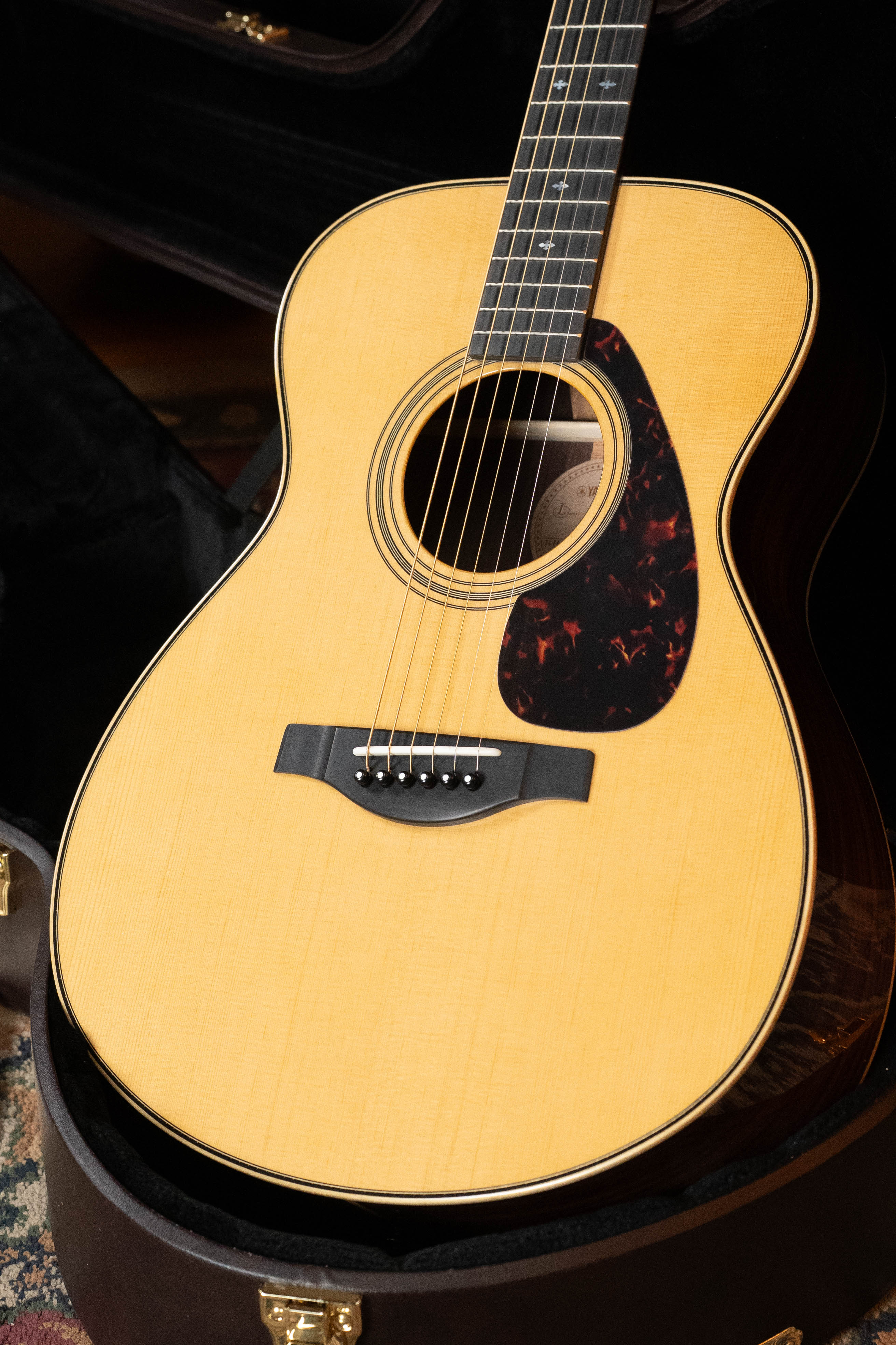 Yamaha LS26R Engelmann Spruce/Rosewood Concert Body Acoustic Guitar #090A