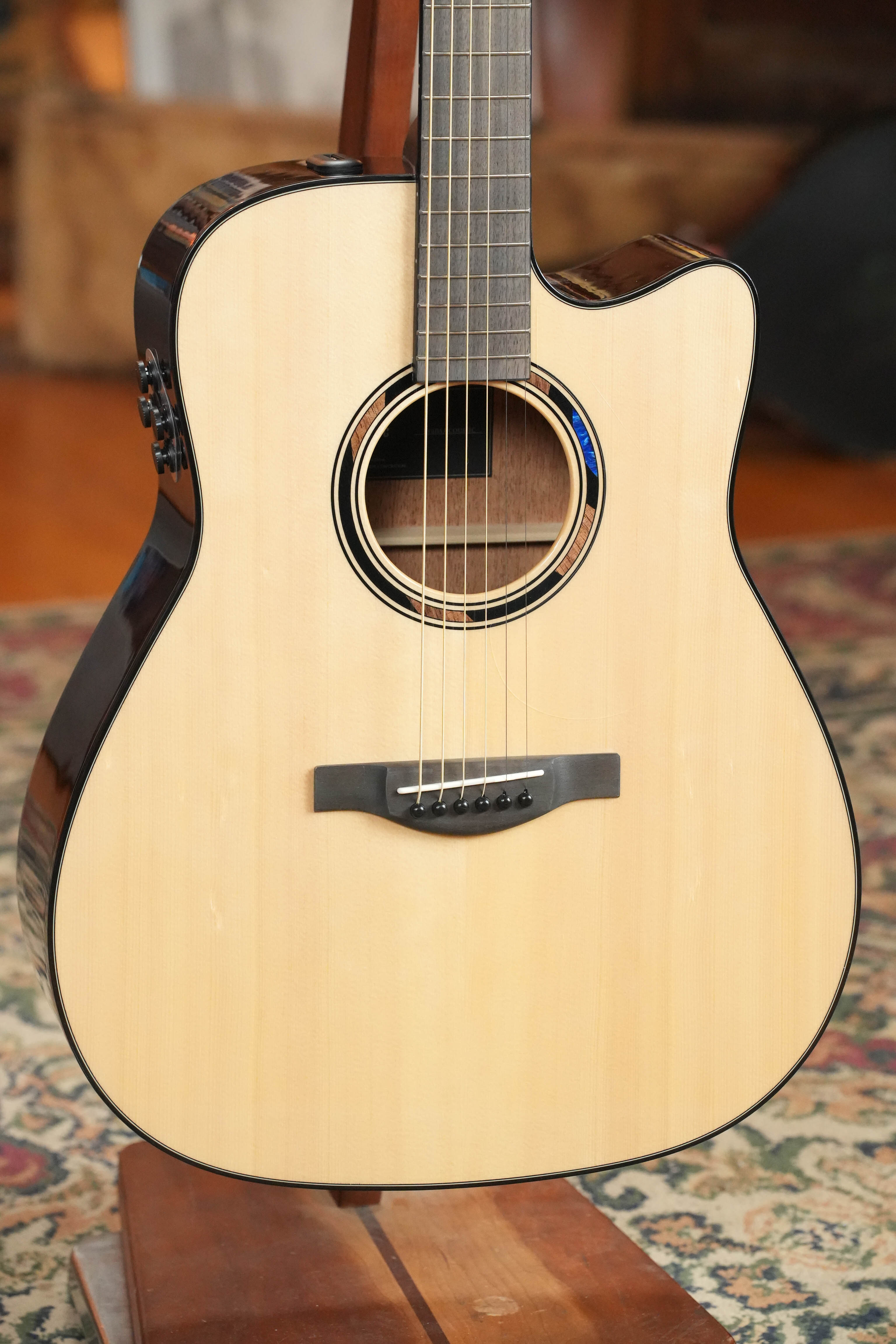 Yamaha TAG1 C Natural Finish Dreadnought Cutaway Acoustic-Electric Guitar #0718