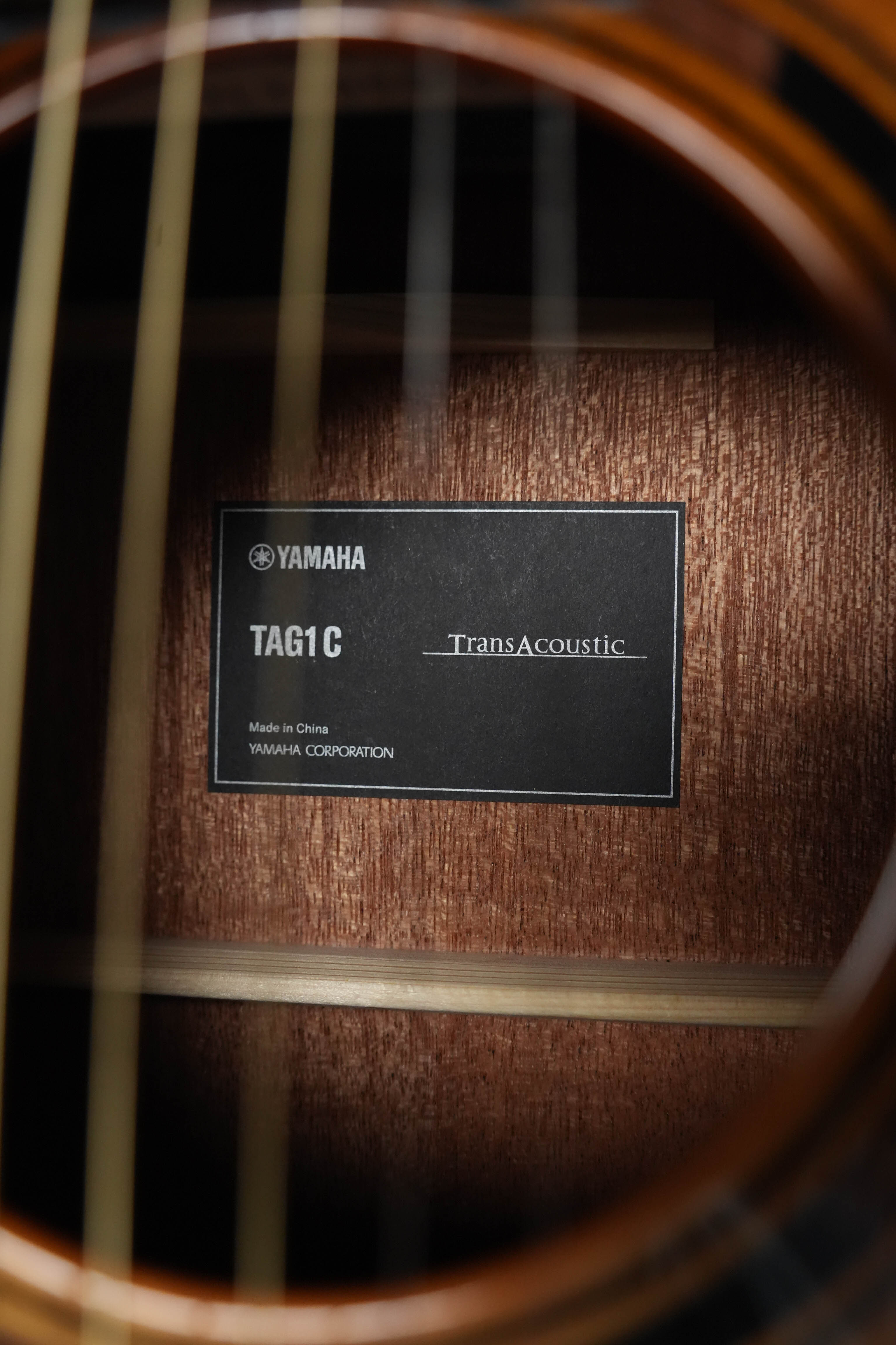 Yamaha TAG1 C Sitka/Mahogany Sandburst Dreadnought Transacoustic Guitar w/Cutaway #0610
