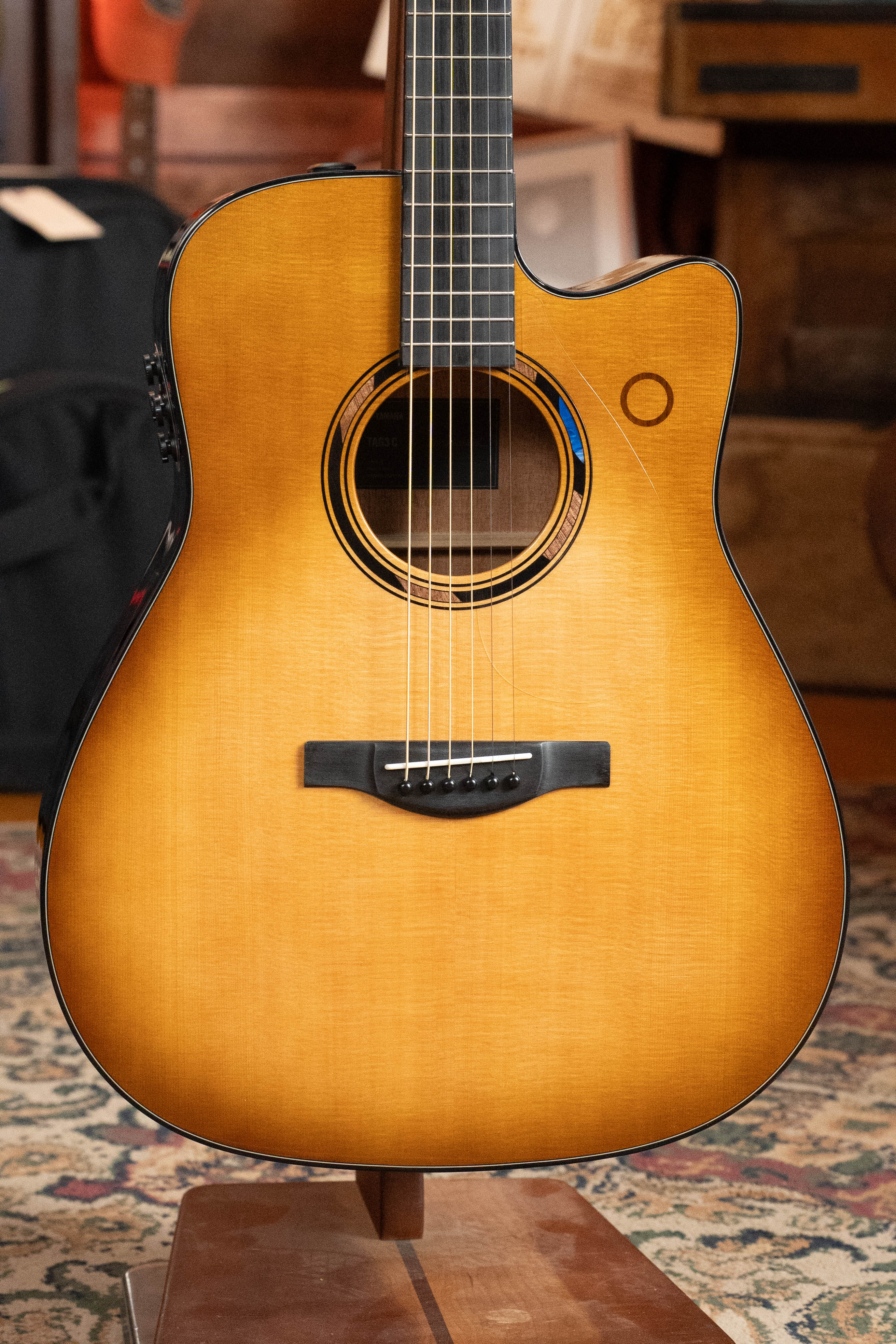 Yamaha TAG3C-SDB Sitka/Mahogany Sandburst Dreadnought Guitar w/the NEWEST TransAcoustic System #0403