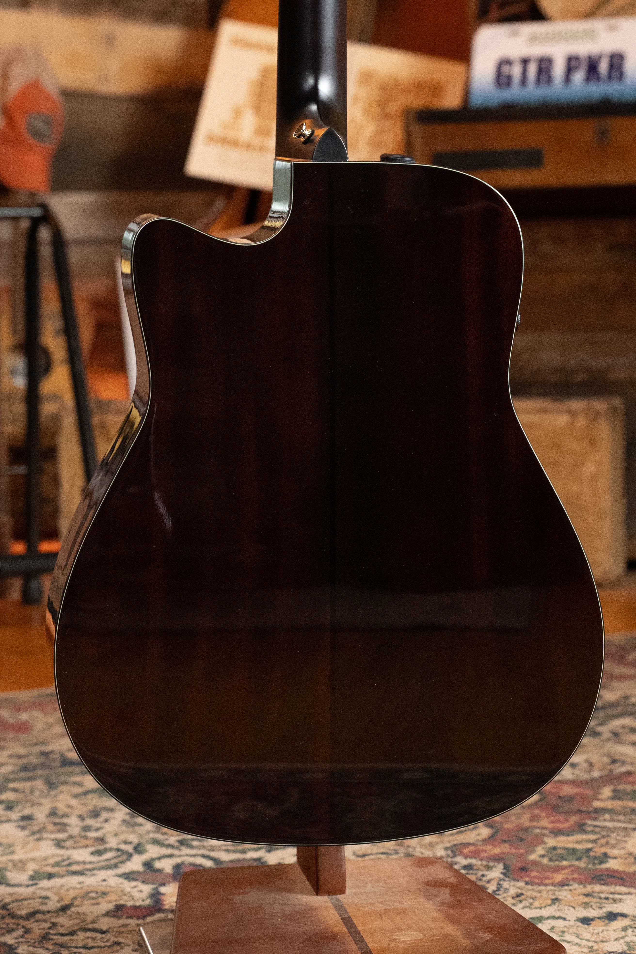 Yamaha TAG3C-SDB Sitka/Mahogany Sandburst Dreadnought Guitar w/the NEWEST TransAcoustic System #0426