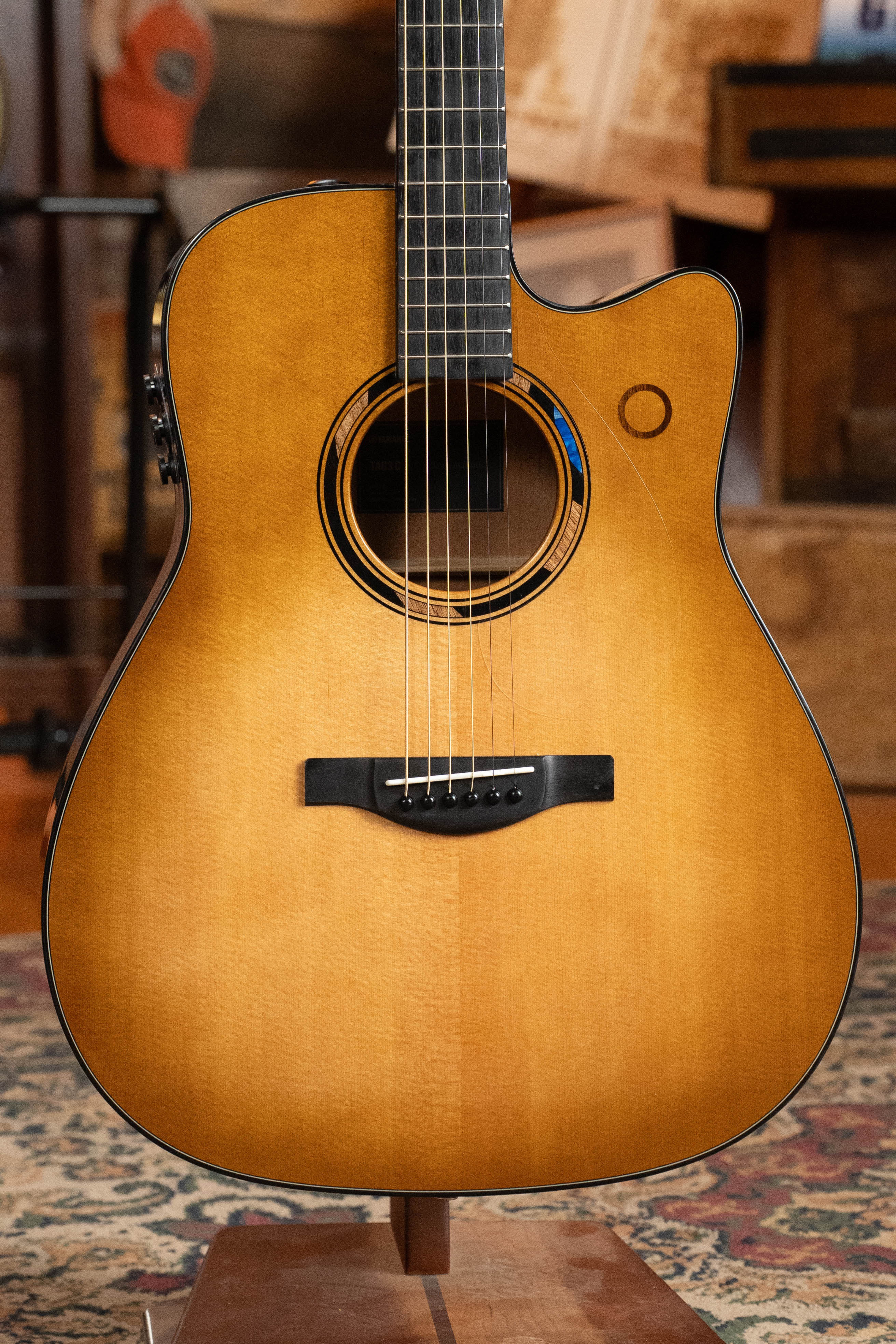 Yamaha TAG3C-SDB Sitka/Mahogany Sandburst Dreadnought Guitar w/the NEWEST TransAcoustic System #0426
