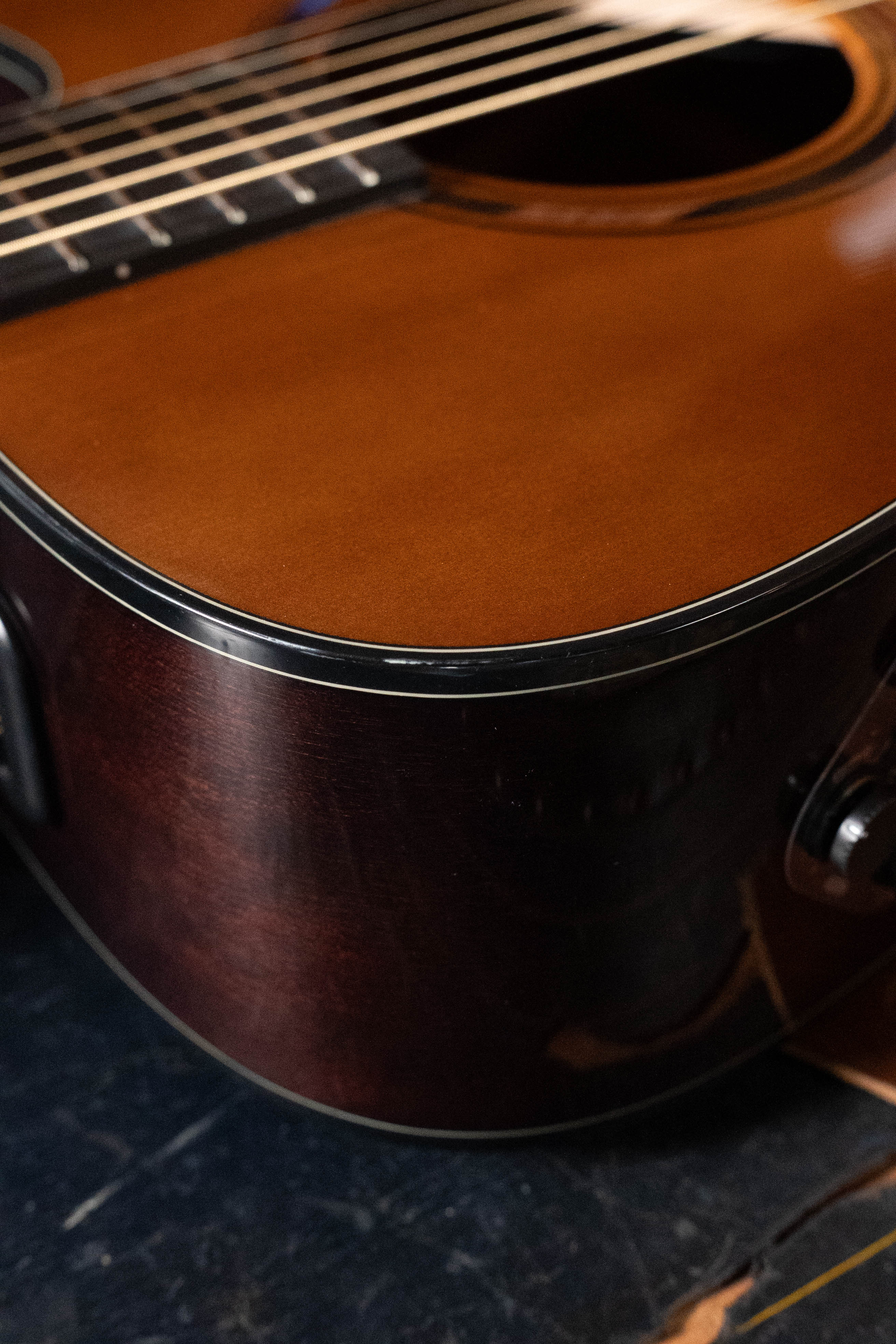 Yamaha TAG3C-SDB Sitka/Mahogany Sandburst Dreadnought Guitar w/the NEWEST TransAcoustic System #0458