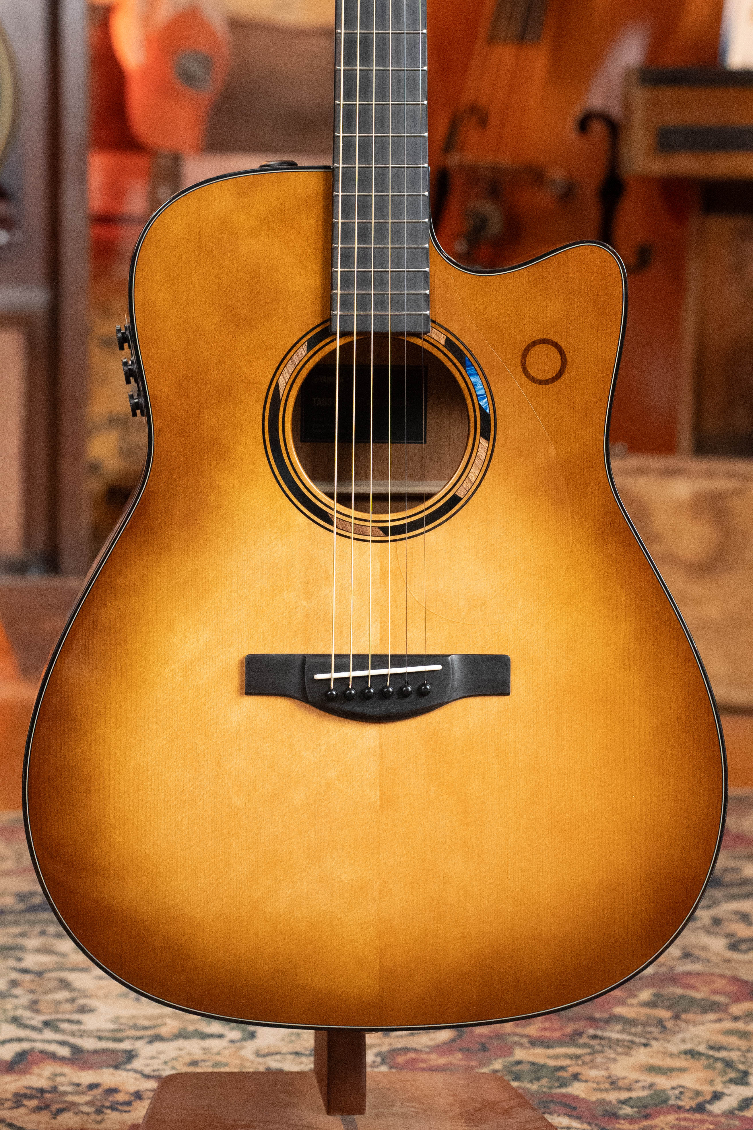 Yamaha TAG3C-SDB Sitka/Mahogany Sandburst Dreadnought Guitar w/the NEWEST TransAcoustic System #0458