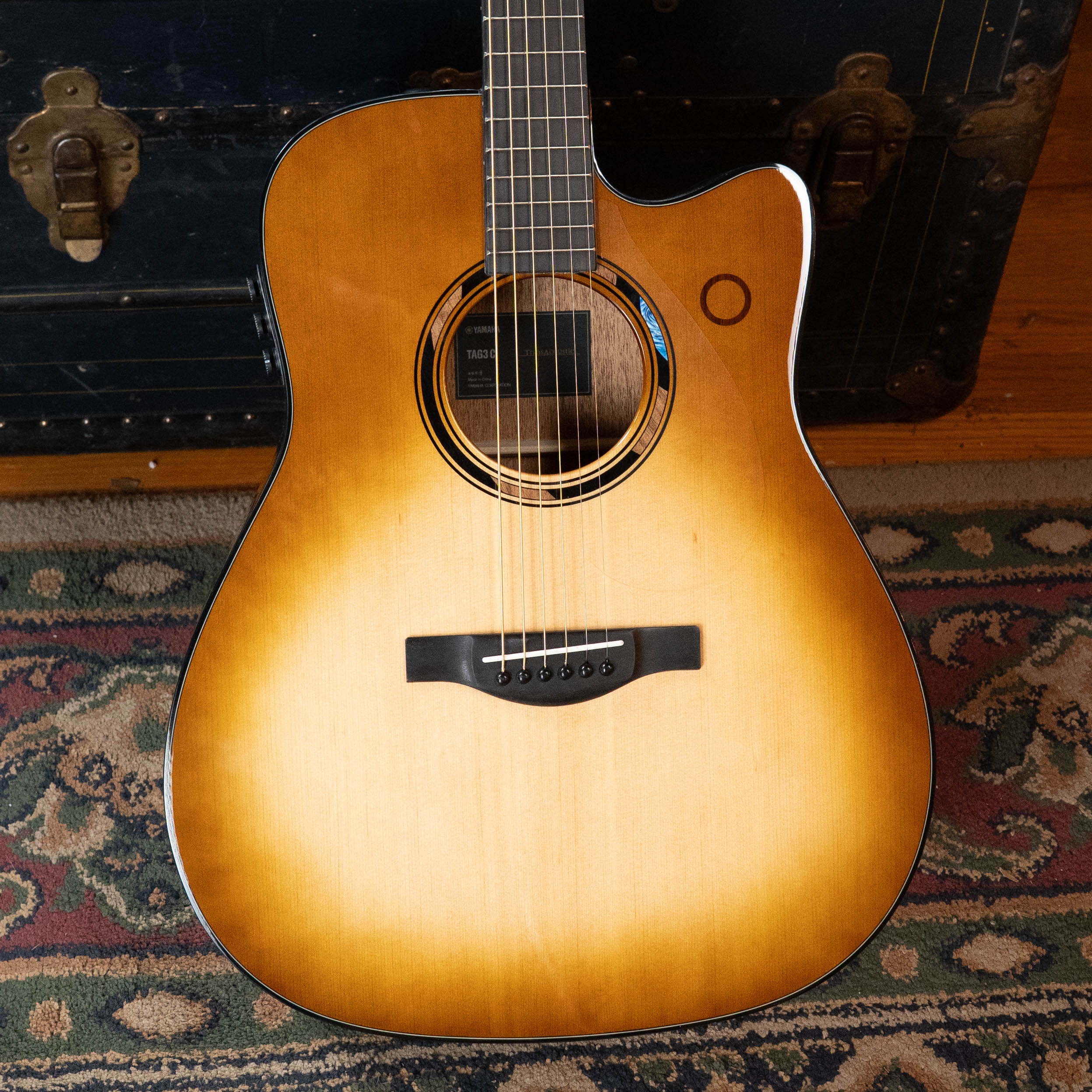 Yamaha TAG3C-SDB Sitka/Mahogany Sandburst Dreadnought Guitar w/the NEWEST TransAcoustic System #0592