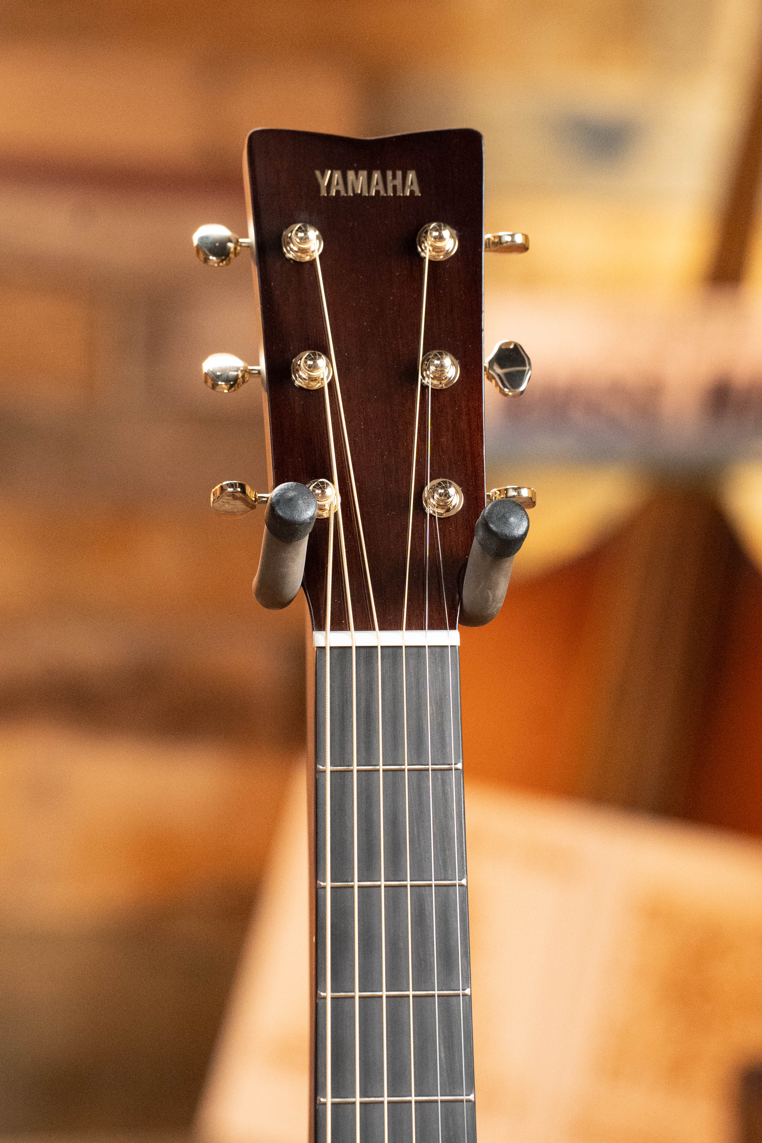 Yamaha TAG3C-SDB Sitka/Mahogany Sandburst Dreadnought Guitar w/the NEWEST TransAcoustic System #0592