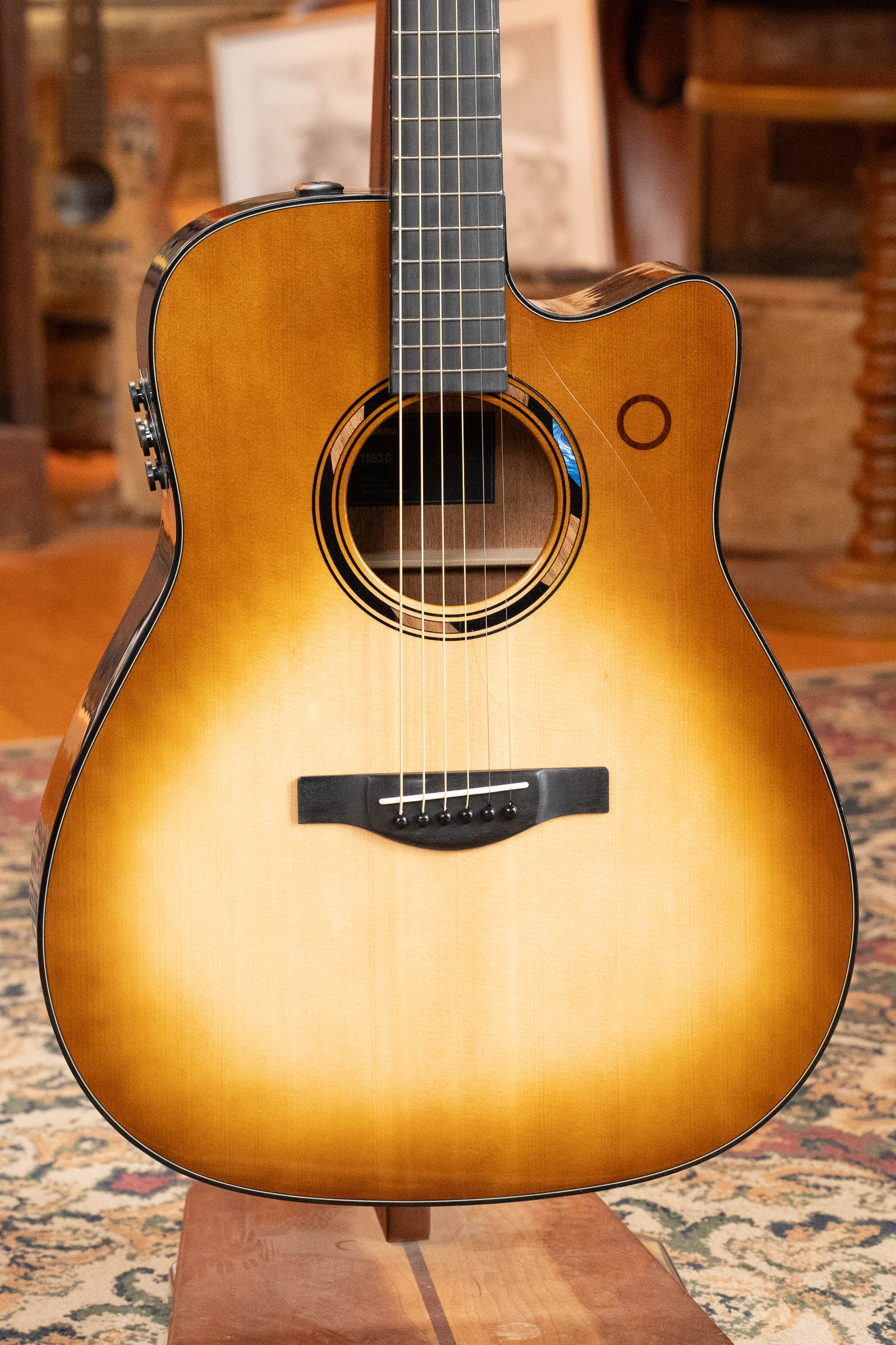Yamaha TAG3C-SDB Sitka/Mahogany Sandburst Dreadnought Guitar w/the NEWEST TransAcoustic System #0592