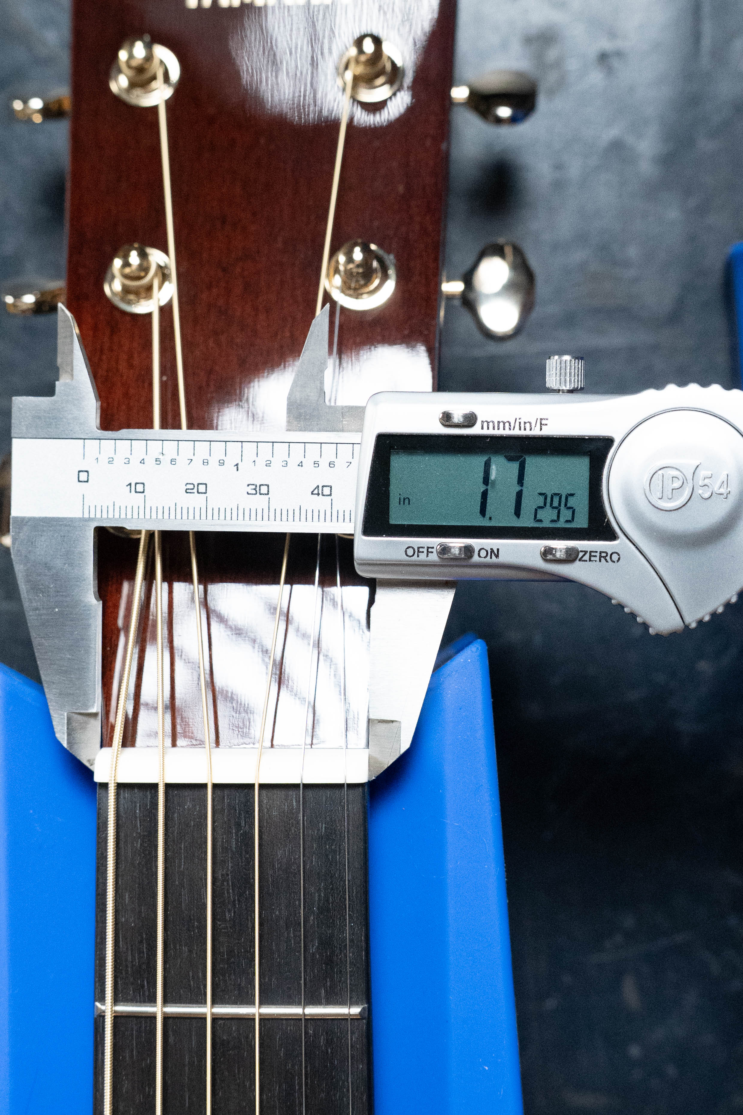 Yamaha TAG3C-SDB Sitka/Mahogany Sandburst Dreadnought Guitar w/the NEWEST TransAcoustic System #0760