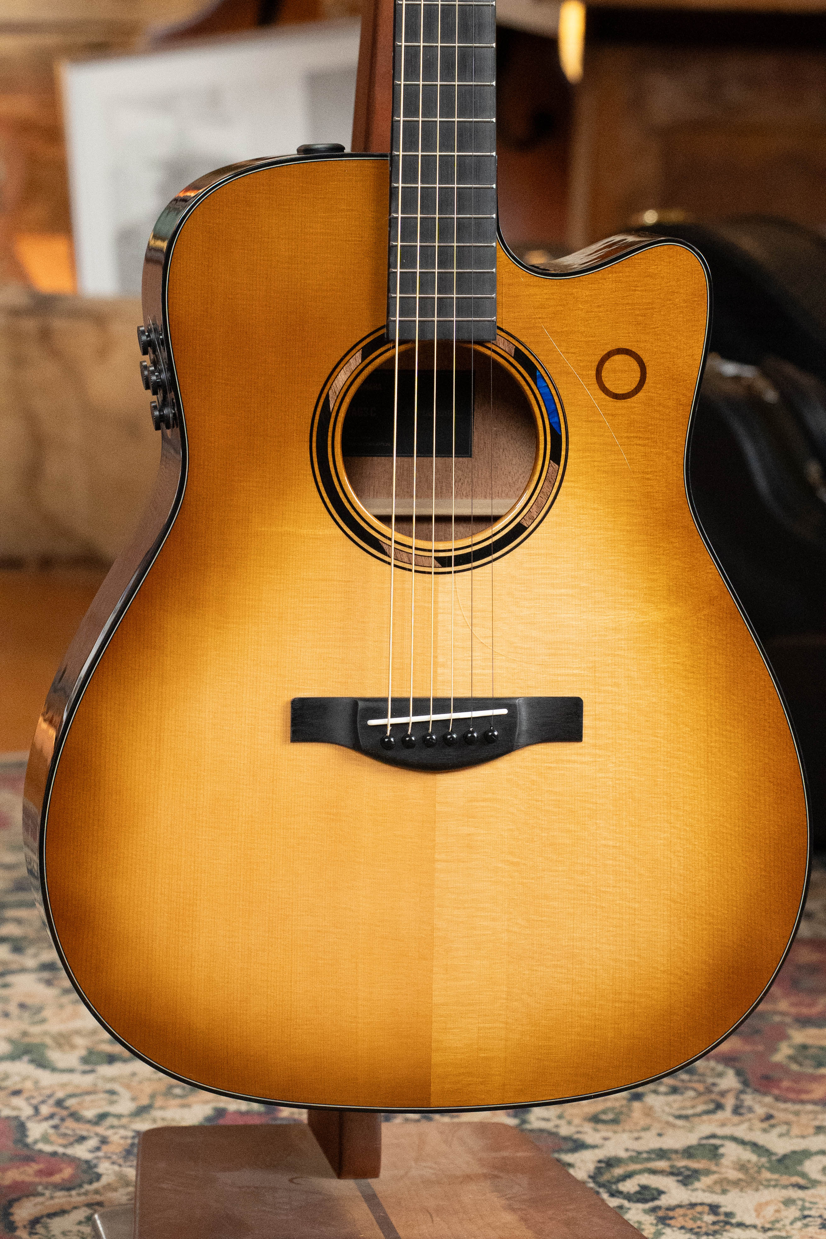 Yamaha TAG3C-SDB Sitka/Mahogany Sandburst Dreadnought Guitar w/the NEWEST TransAcoustic System #0760