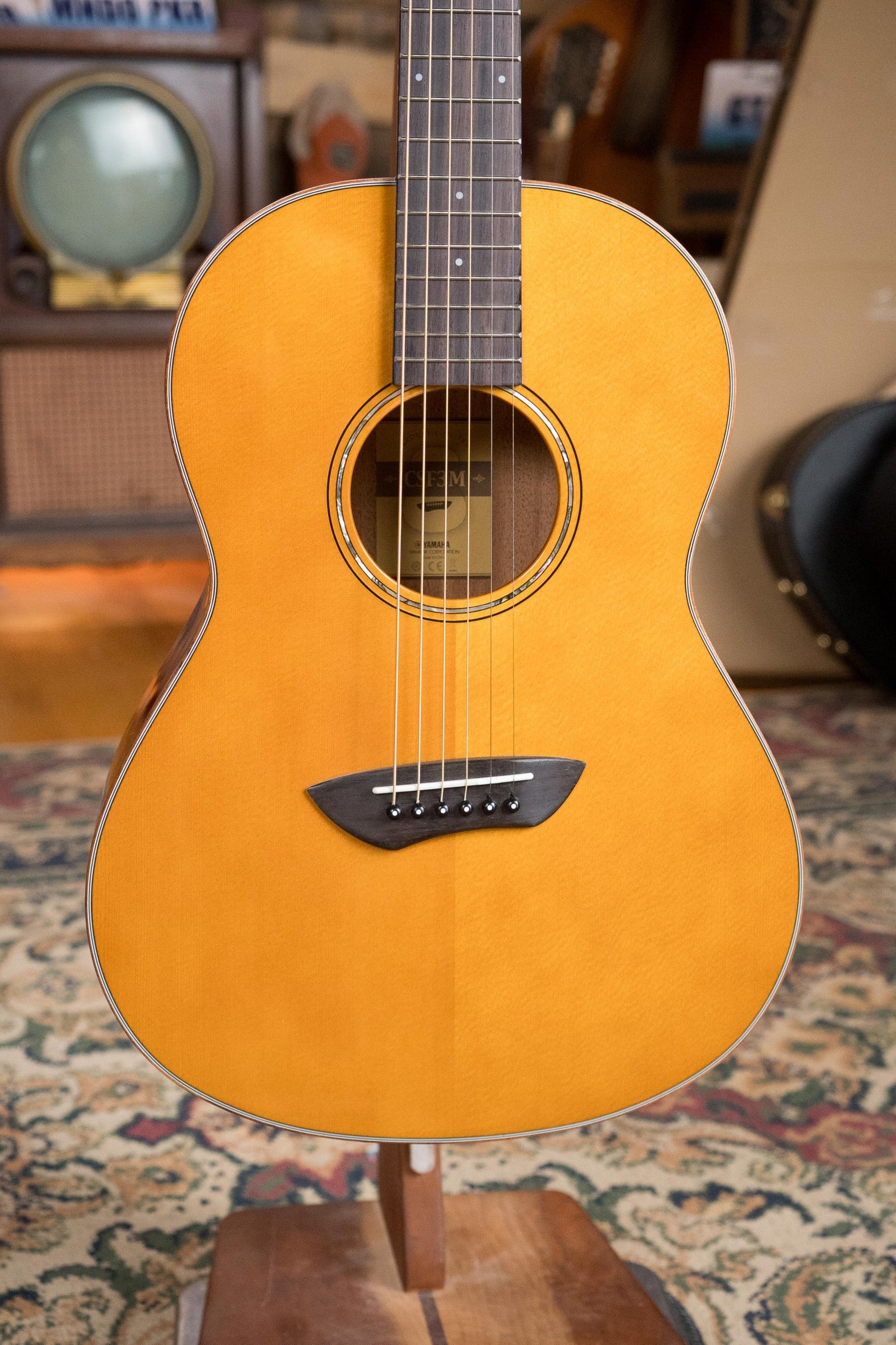 Yamaha CSF3M VN Sitka/Mahogany Vintage Natural Parlor Guitar w/Passive SRT Piezo System #1043
