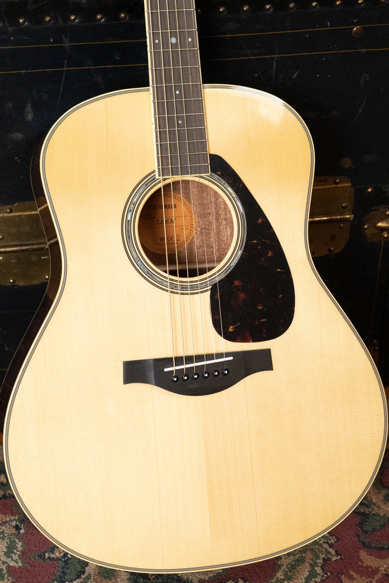 Natural finish jumbo acoustic guitar with spruce top, tortoiseshell pickguard, and rosewood bridge. - Yamaha LL6M ARE Engelmann/Mahogany Jumbo Guitar w/SRT Zero Impact Passive Piezo Pickup #0581 - Default Title