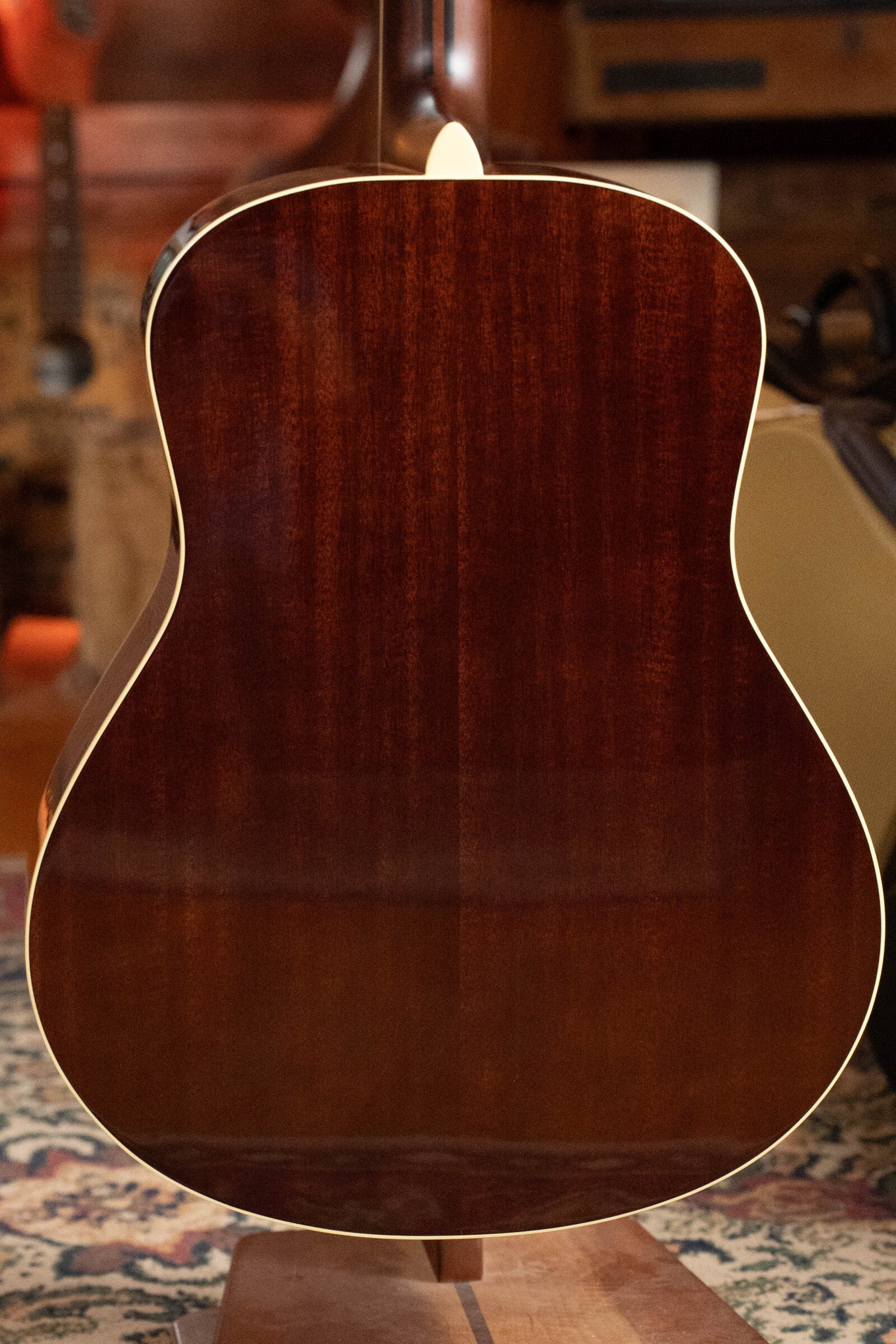 Yamaha LL6M ARE Engelmann/Mahogany Jumbo Guitar w/SRT Zero