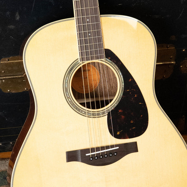 Yamaha LL6 Natural ARE Engelmann/Rosewood Dreadnought Guitar w/SRT Pie